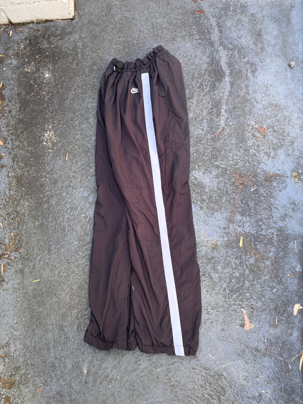 Vintage Y2K Nike Track Pants Women’s Size M Black Grey Detail Wide Leg Cuffed Ankle