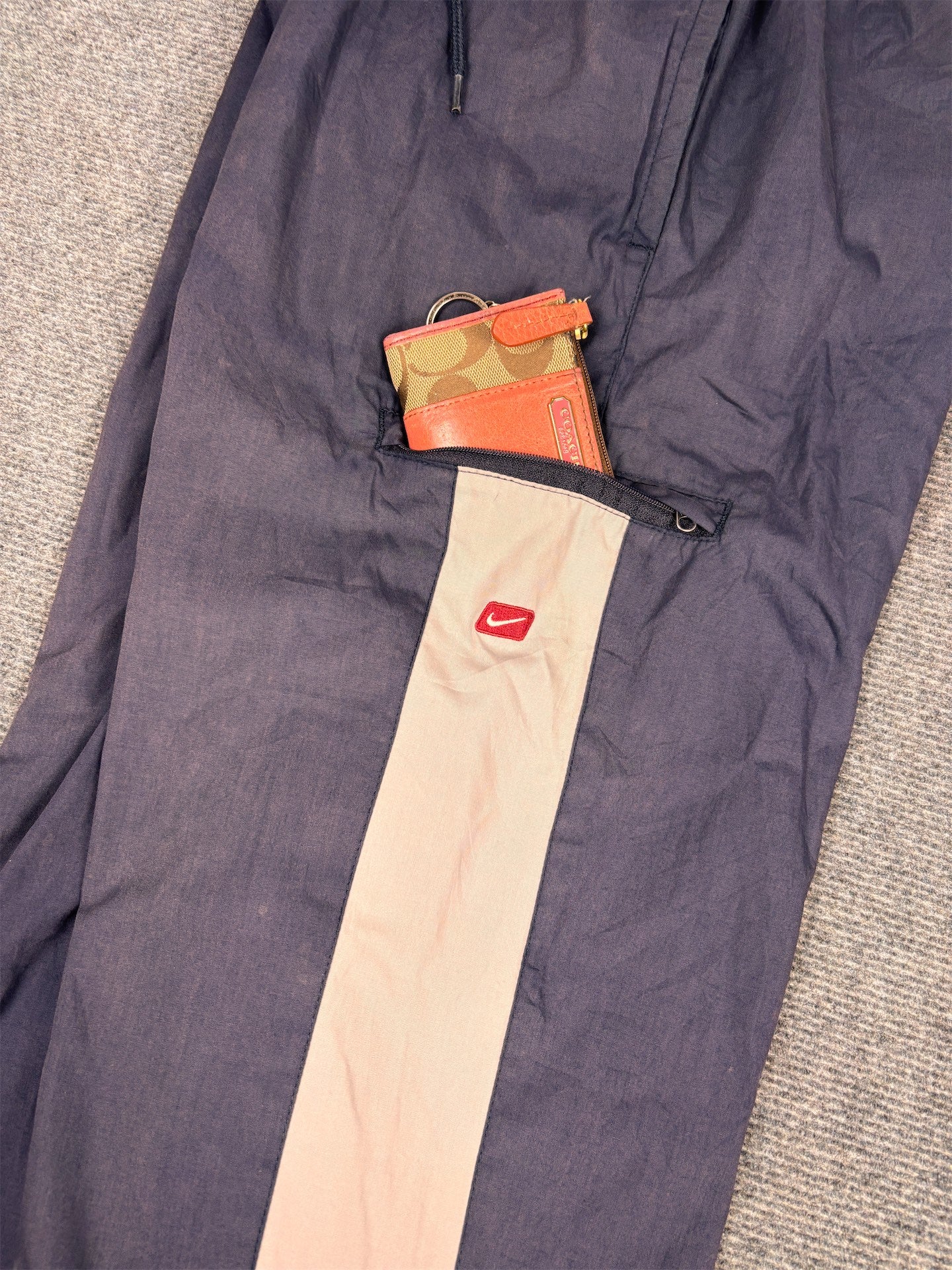 Vintage Y2K Nike Cargo Track Pants Size S Navy Grey Panel Red Badge Ankle Zips Wide Leg