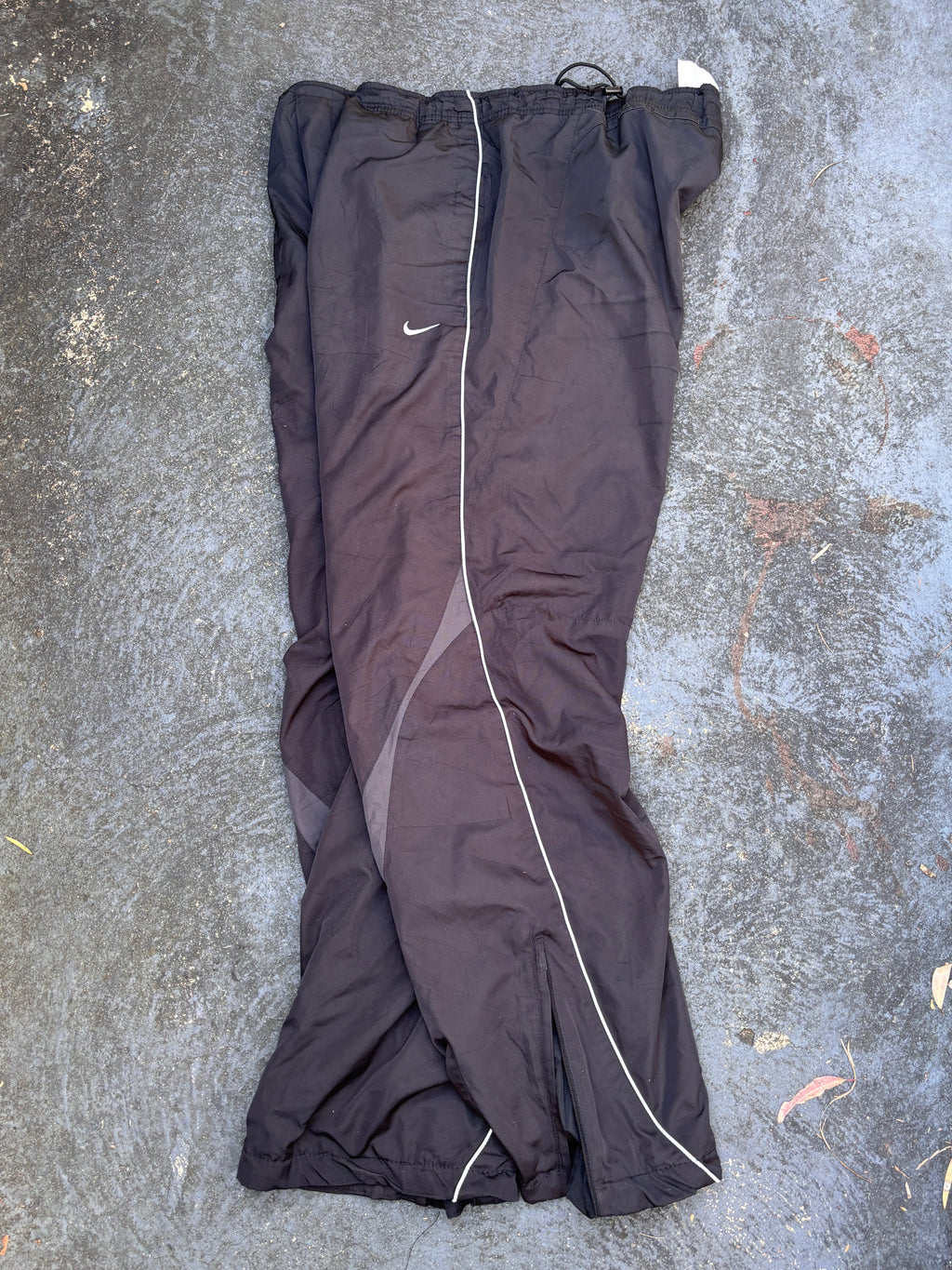 Vintage Y2K Nike Shox Track Pants Size L Black White Spell Out Wide Leg Ankle Zip
