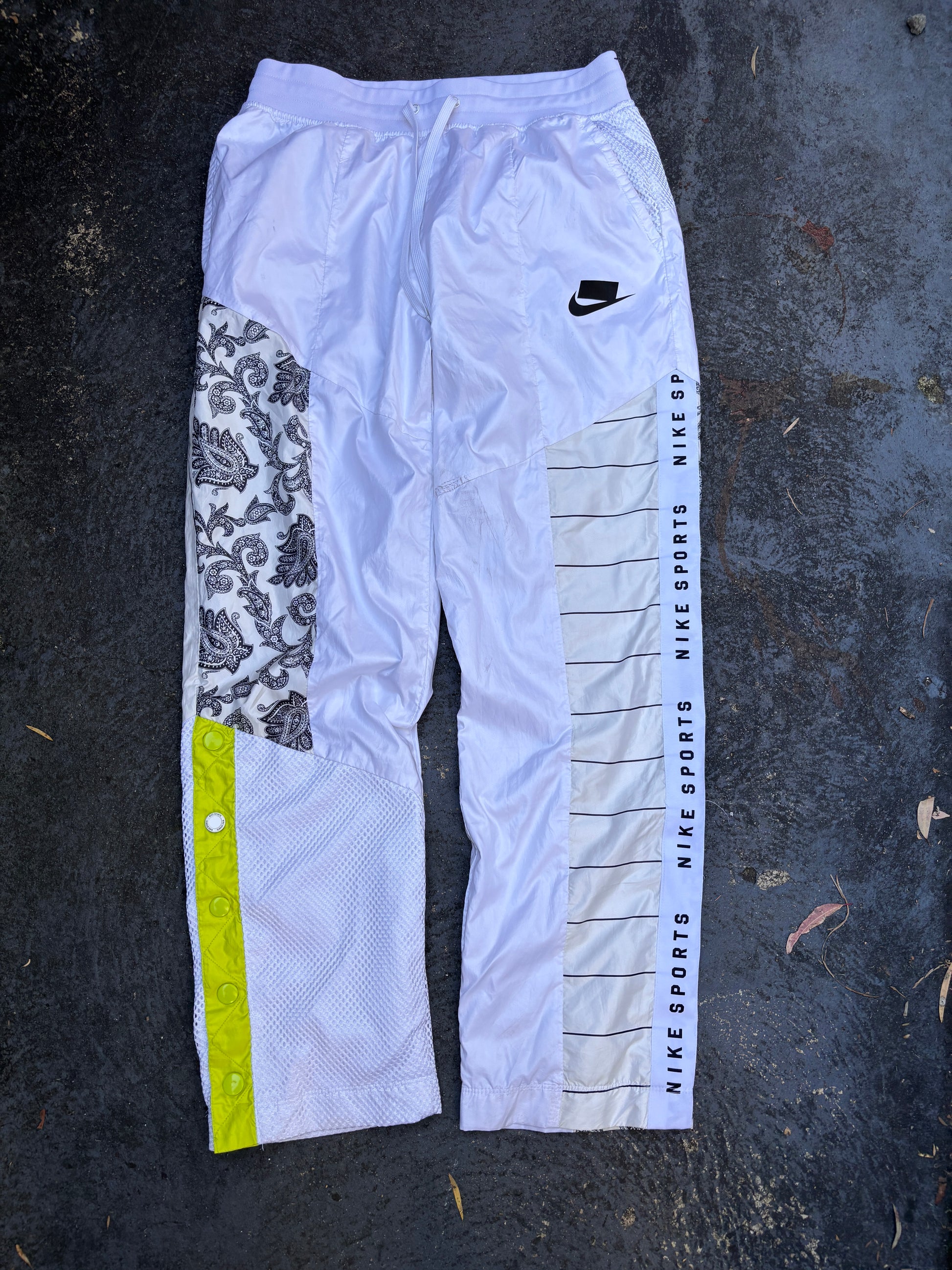 Nike Track Pants Size M Women’s White Pattern Detail Straight Leg Popper Ankle