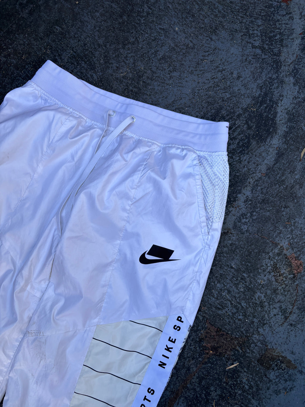 Nike Track Pants Size M Women’s White Pattern Detail Straight Leg Popper Ankle