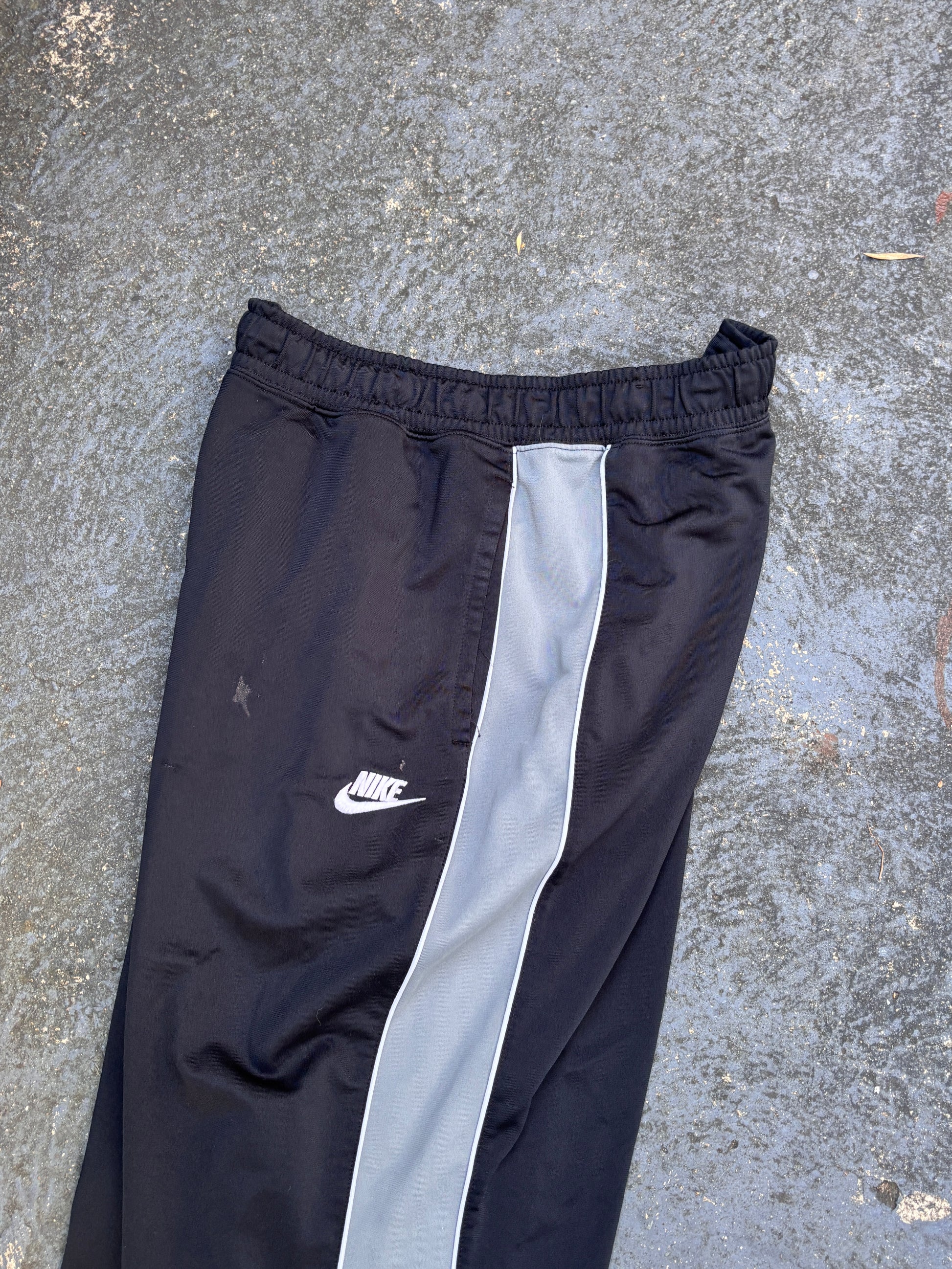 Nike Track Pants Size XL Black Grey Detail White Piping Straight Leg Cuffed Ankle