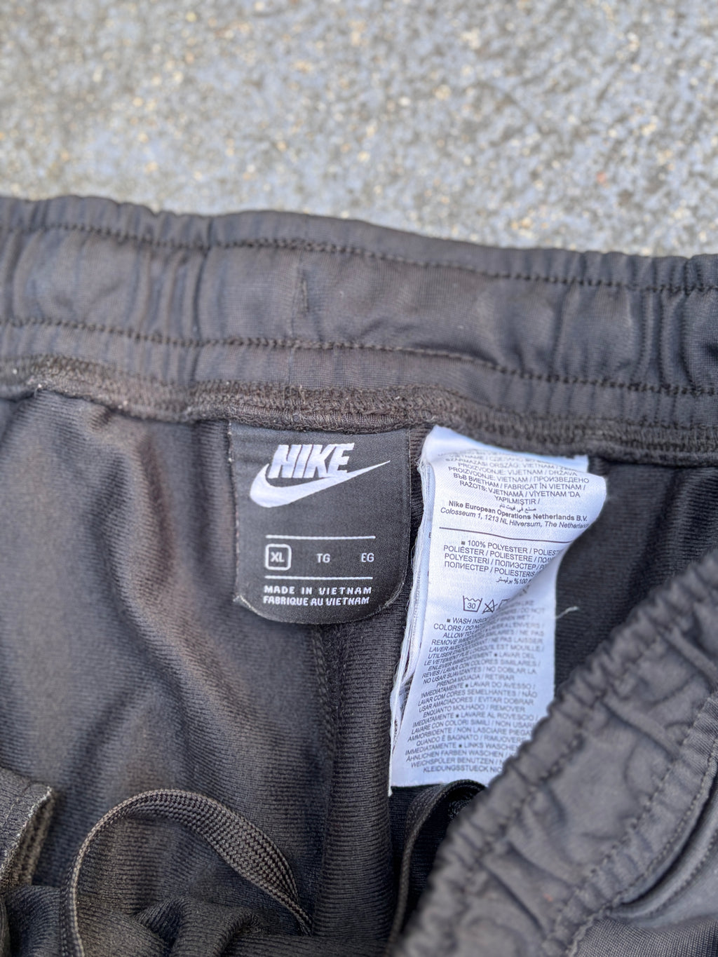 Nike Track Pants Size XL Black Grey Detail White Piping Straight Leg Cuffed Ankle