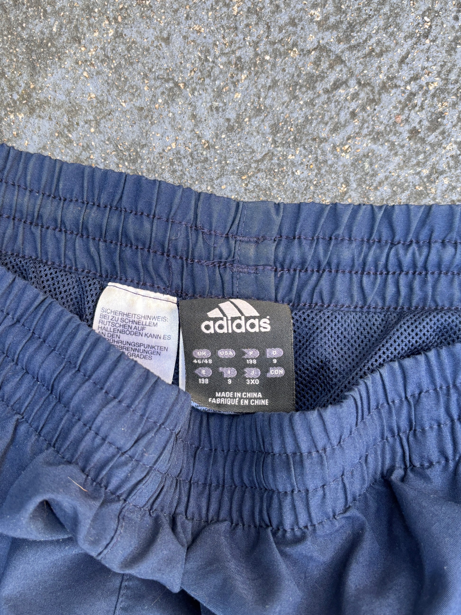 Vintage Y2K Adidas Track Pants Size L Navy 3-Stripes Argentina Football Wide Leg Ankle Zip