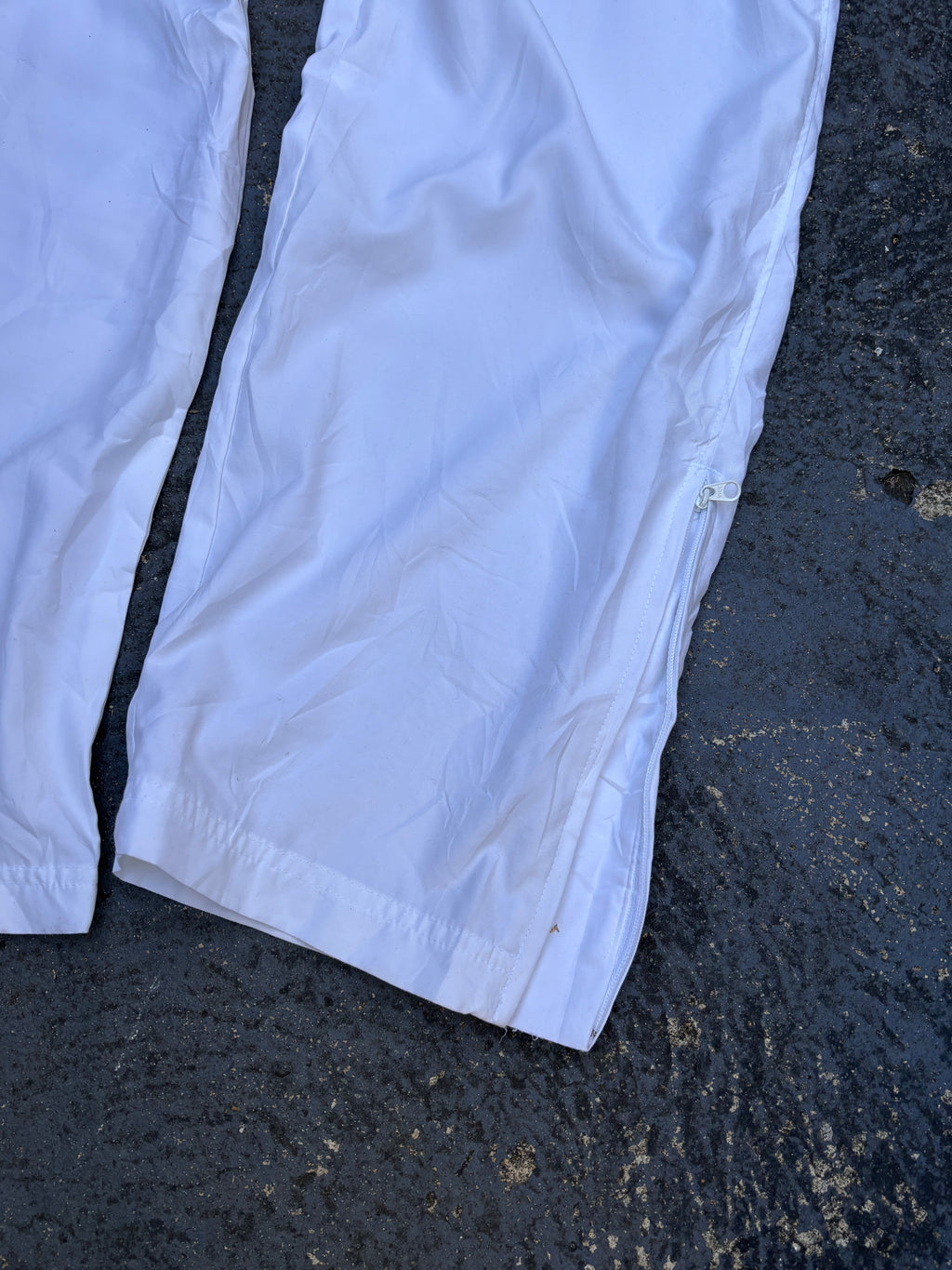 Vintage Y2K Nike Track Pants Women’s Size S White Silver Hip Swoosh Wide Leg Ankle Zip