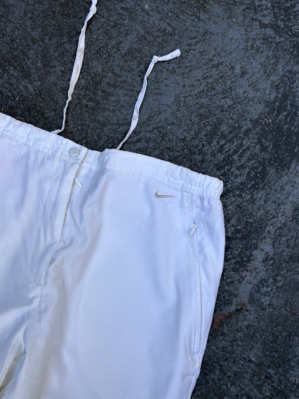Vintage Y2K Nike Track Pants Women’s Size S White Silver Hip Swoosh Wide Leg Ankle Zip