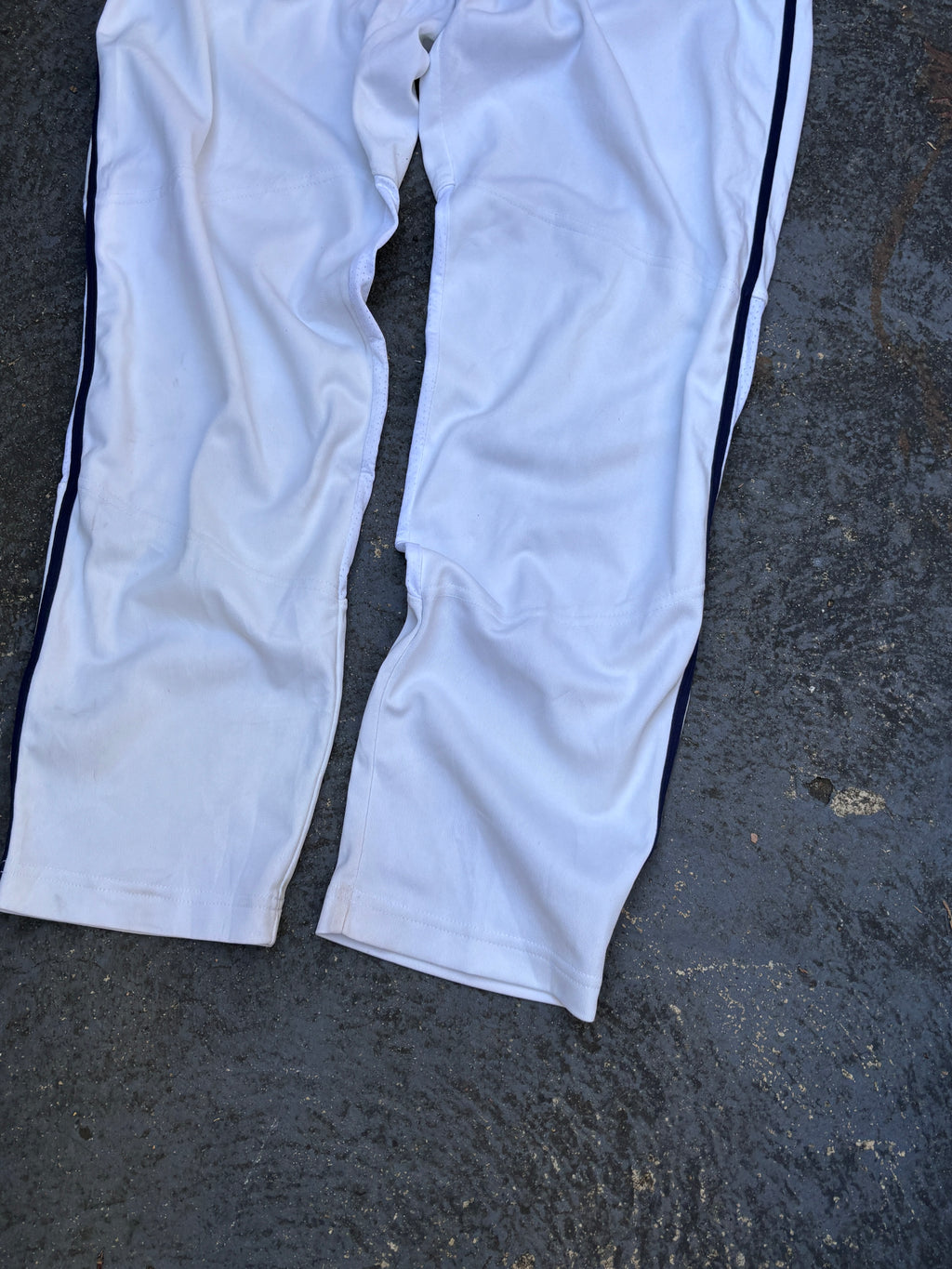 Nike Baseball Pants Women’s Size XS White Navy Detail Button Zip Straight Leg