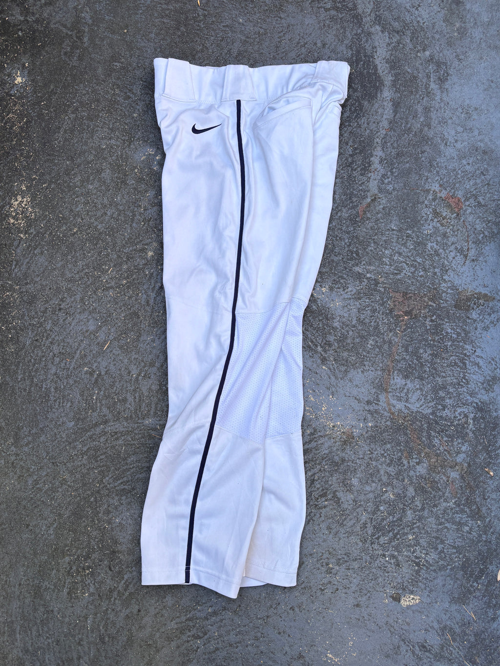 Nike Baseball Pants Women’s Size XS White Navy Detail Button Zip Straight Leg