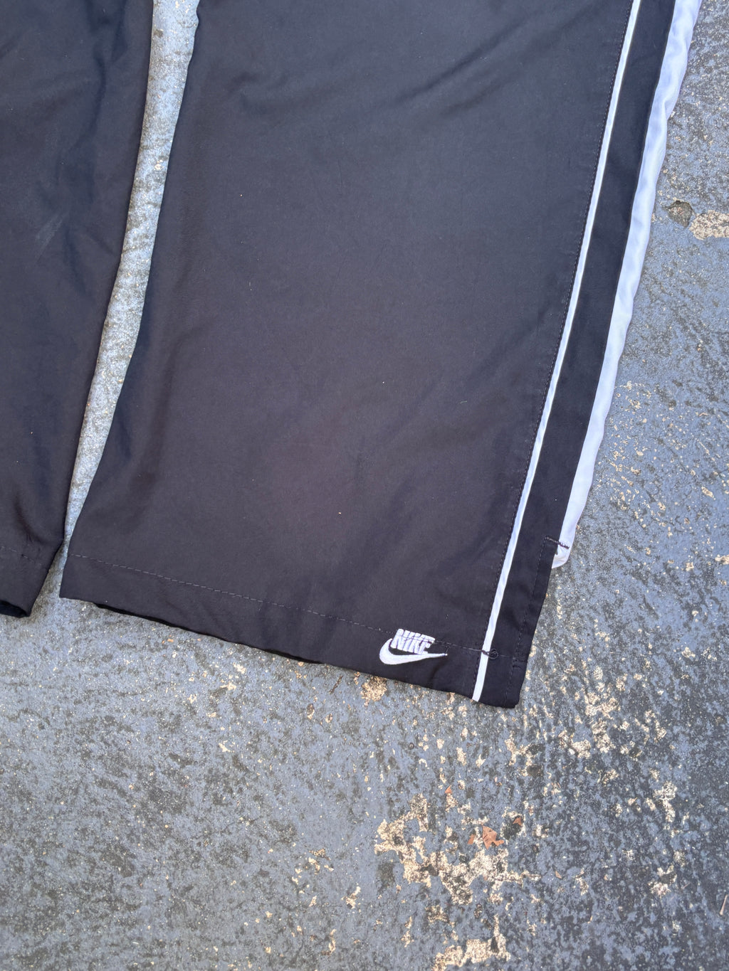 Vintage Y2K Nike Track Pants Women’s L Black White Detail Wide Leg Ankle Logo