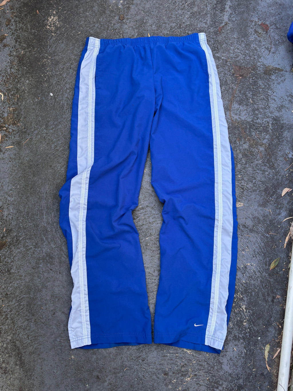 Vintage Y2K Nike Track Pants Women’s Size M Two-Tone Blue Wide Leg Ankle Slit Swoosh