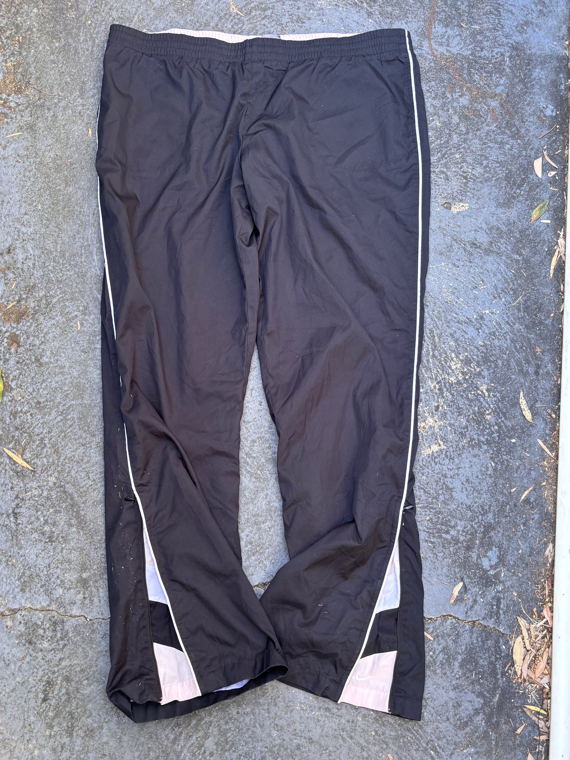Vintage Y2K Nike Track Pants Women’s Size XL Black White Piping Pink Zip Wide Leg