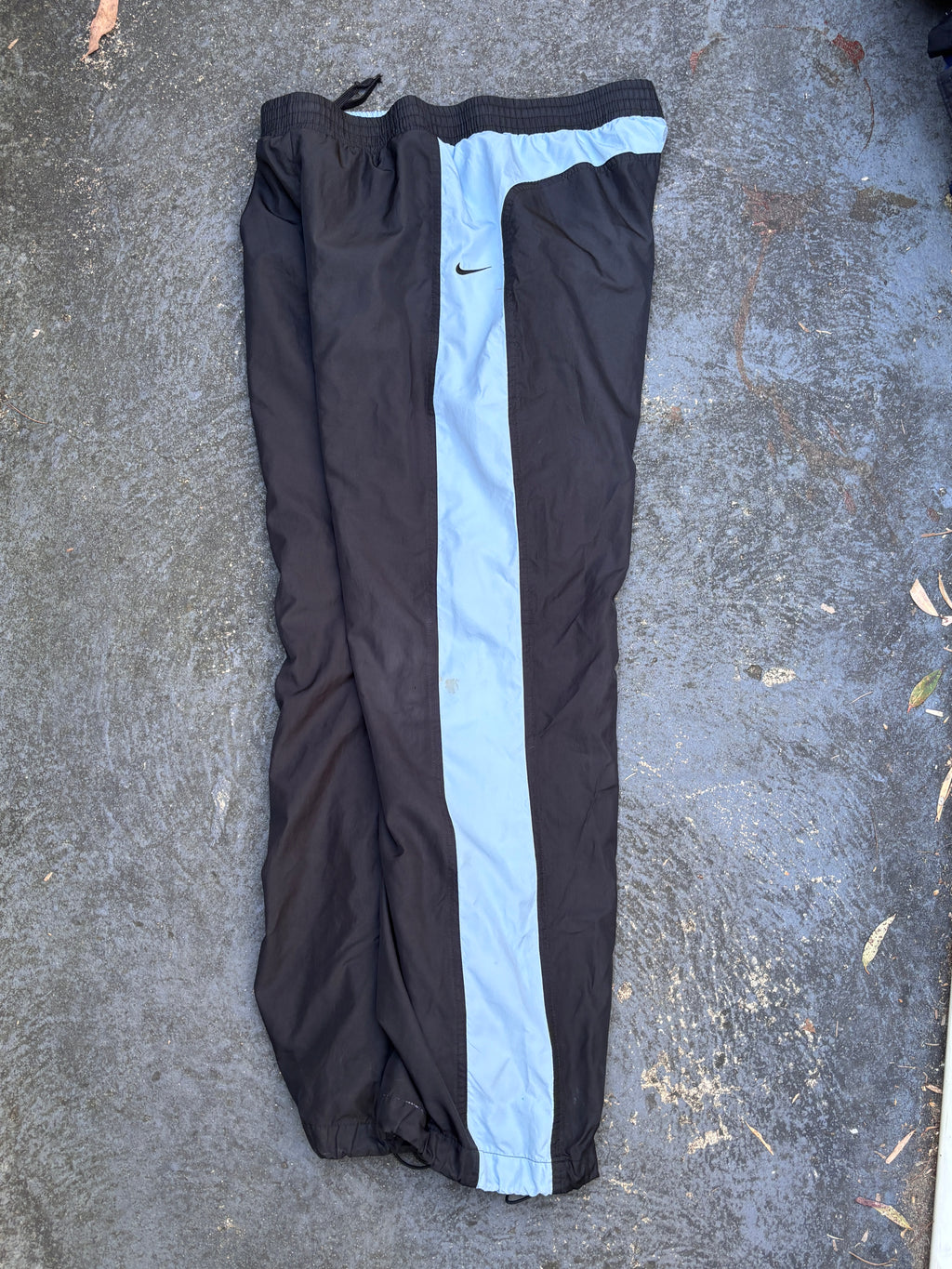 Vintage Y2K Nike Track Pants Women’s Size M Black Blue Detail Wide Leg Bungee Ankle Tab
