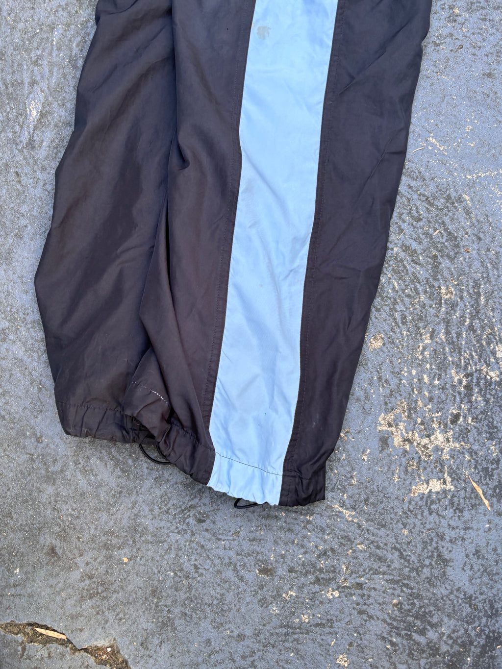 Vintage Y2K Nike Track Pants Women’s Size M Black Blue Detail Wide Leg Bungee Ankle Tab