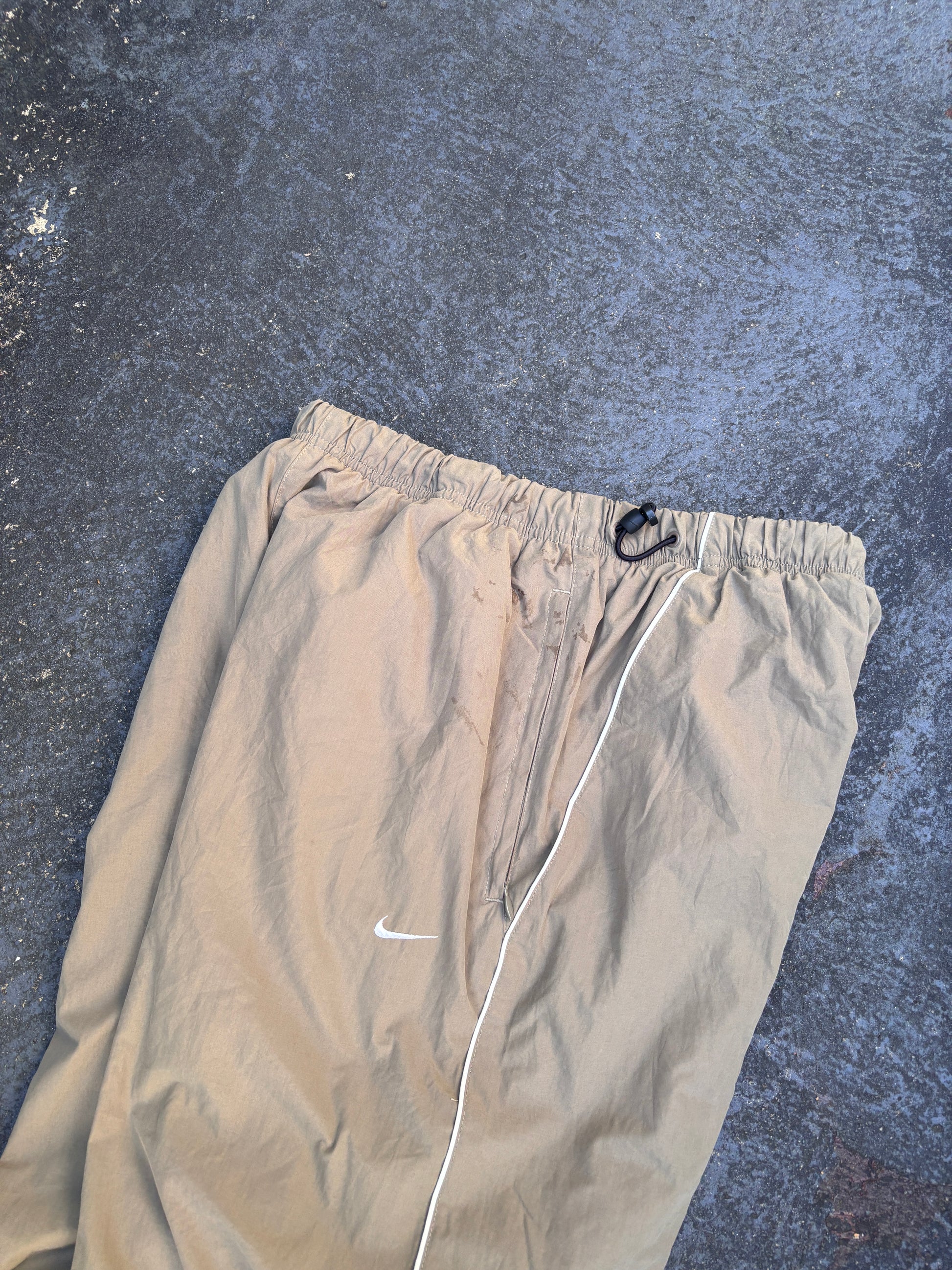 Vintage Y2K Nike Track Pants Size L Brown Khaki White Piping Wide Leg RARE COLOURWAY