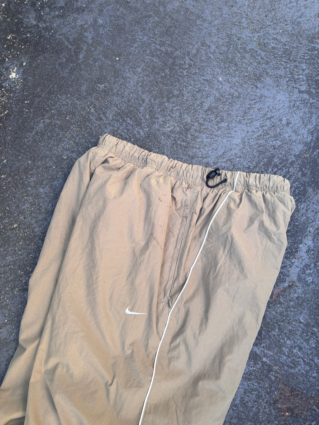 Vintage Y2K Nike Track Pants Size L Brown Khaki White Piping Wide Leg RARE COLOURWAY