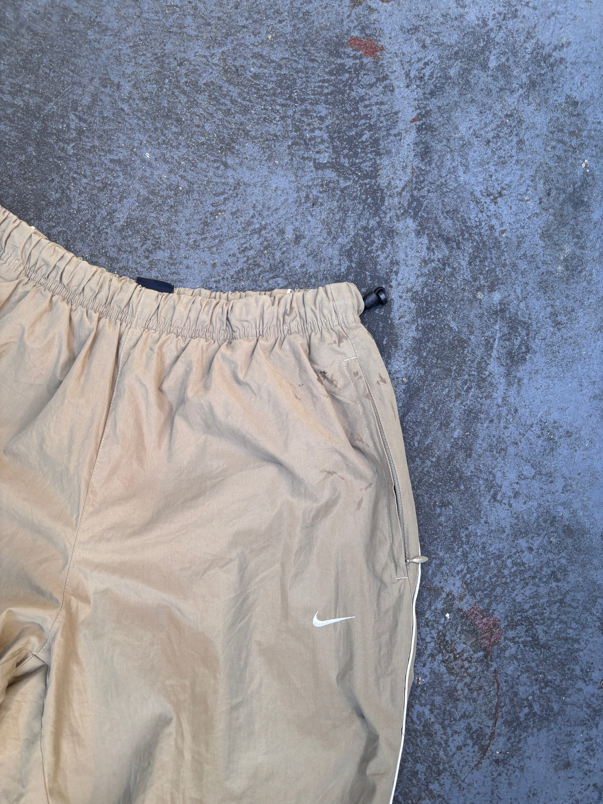 Vintage Y2K Nike Track Pants Size L Brown Khaki White Piping Wide Leg RARE COLOURWAY