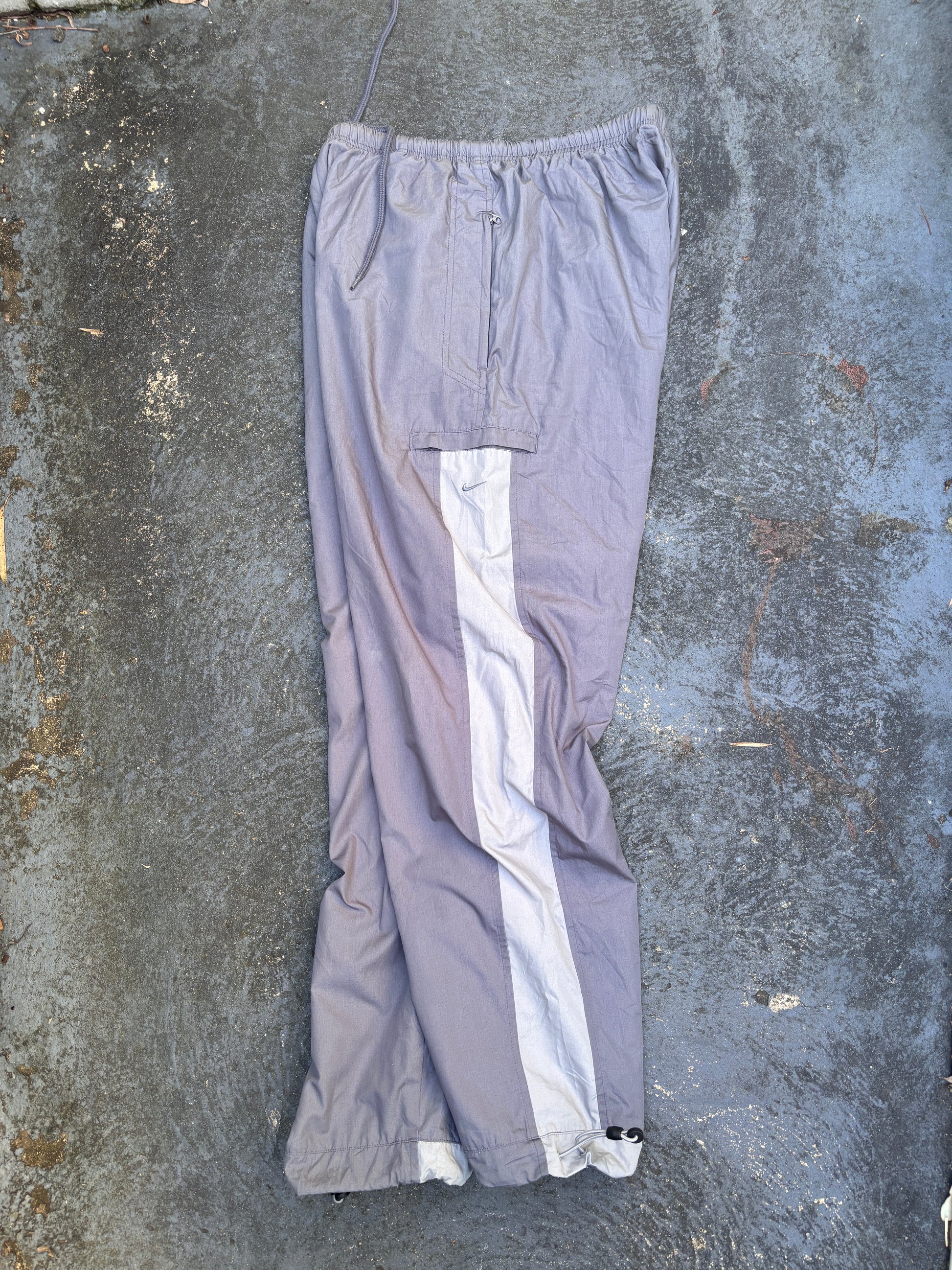 Vintage Y2K Nike Cargo Track Pants Size L Double Grey Wide Leg Bungee Windbreakers