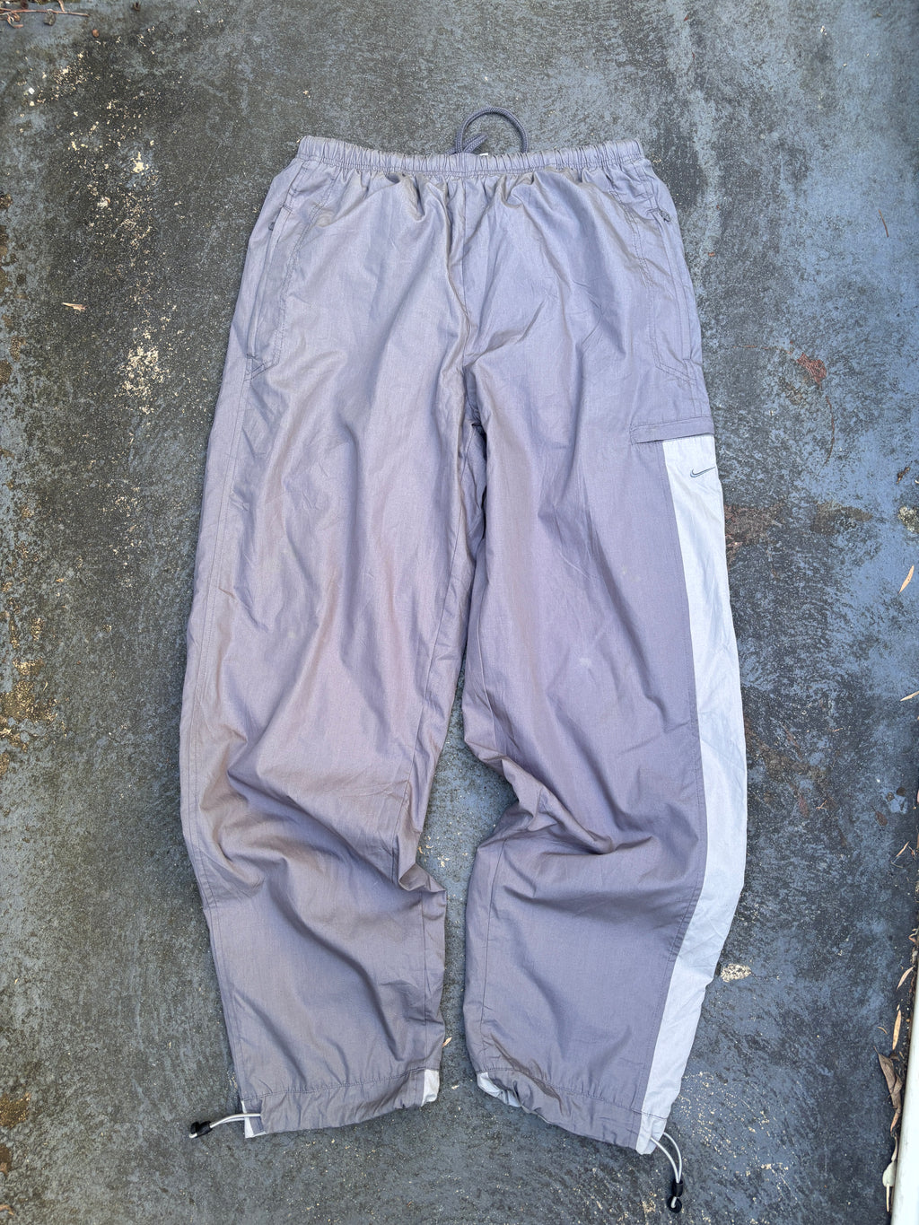 Vintage Y2K Nike Cargo Track Pants Size L Double Grey Wide Leg Bungee Windbreakers