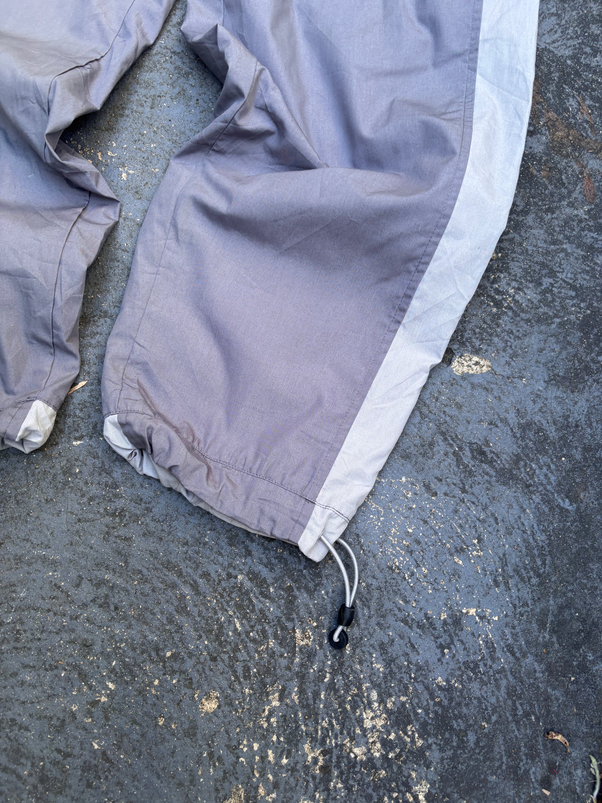 Vintage Y2K Nike Cargo Track Pants Size L Double Grey Wide Leg Bungee Windbreakers