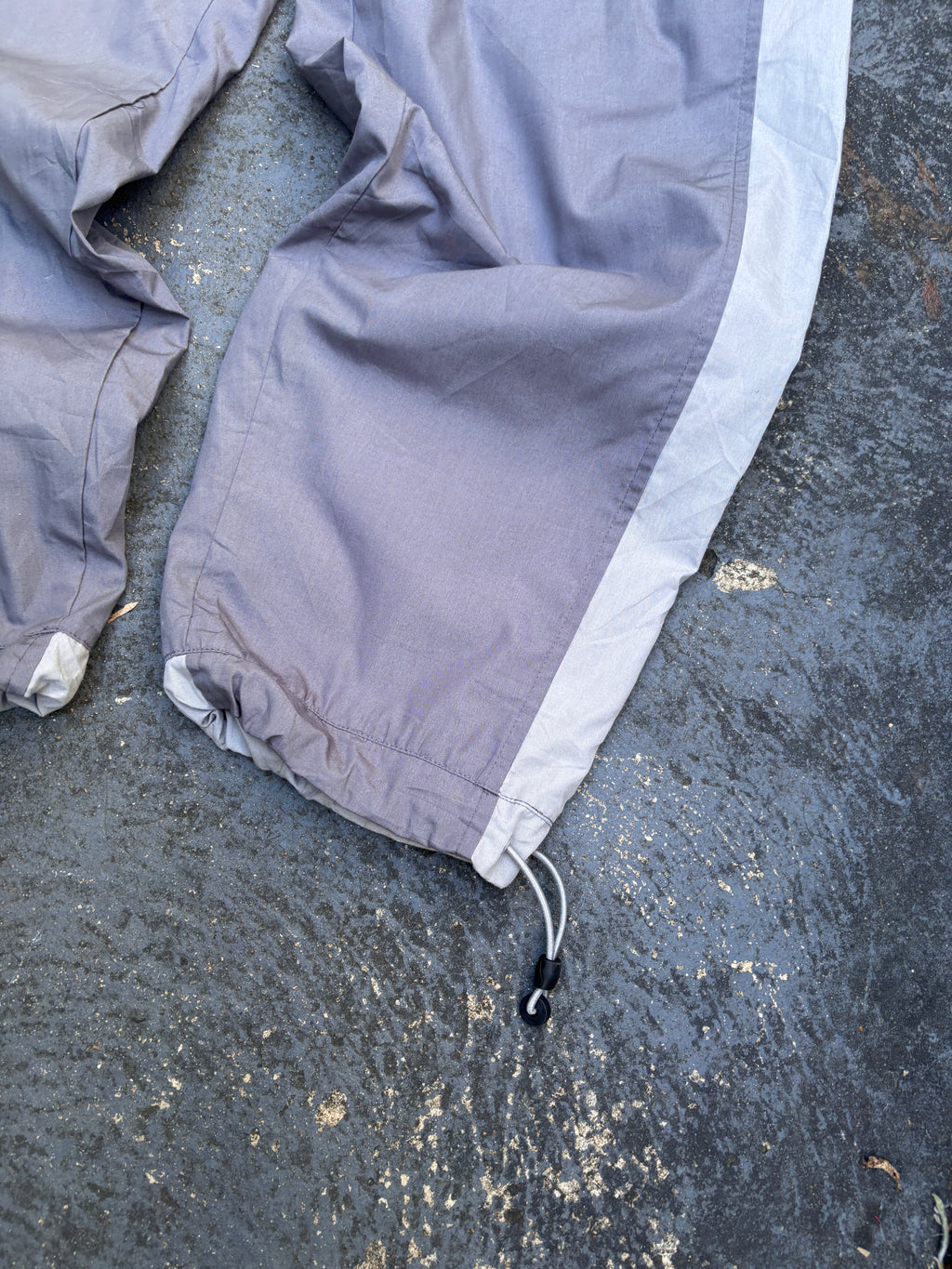 Vintage Y2K Nike Cargo Track Pants Size L Double Grey Wide Leg Bungee Windbreakers