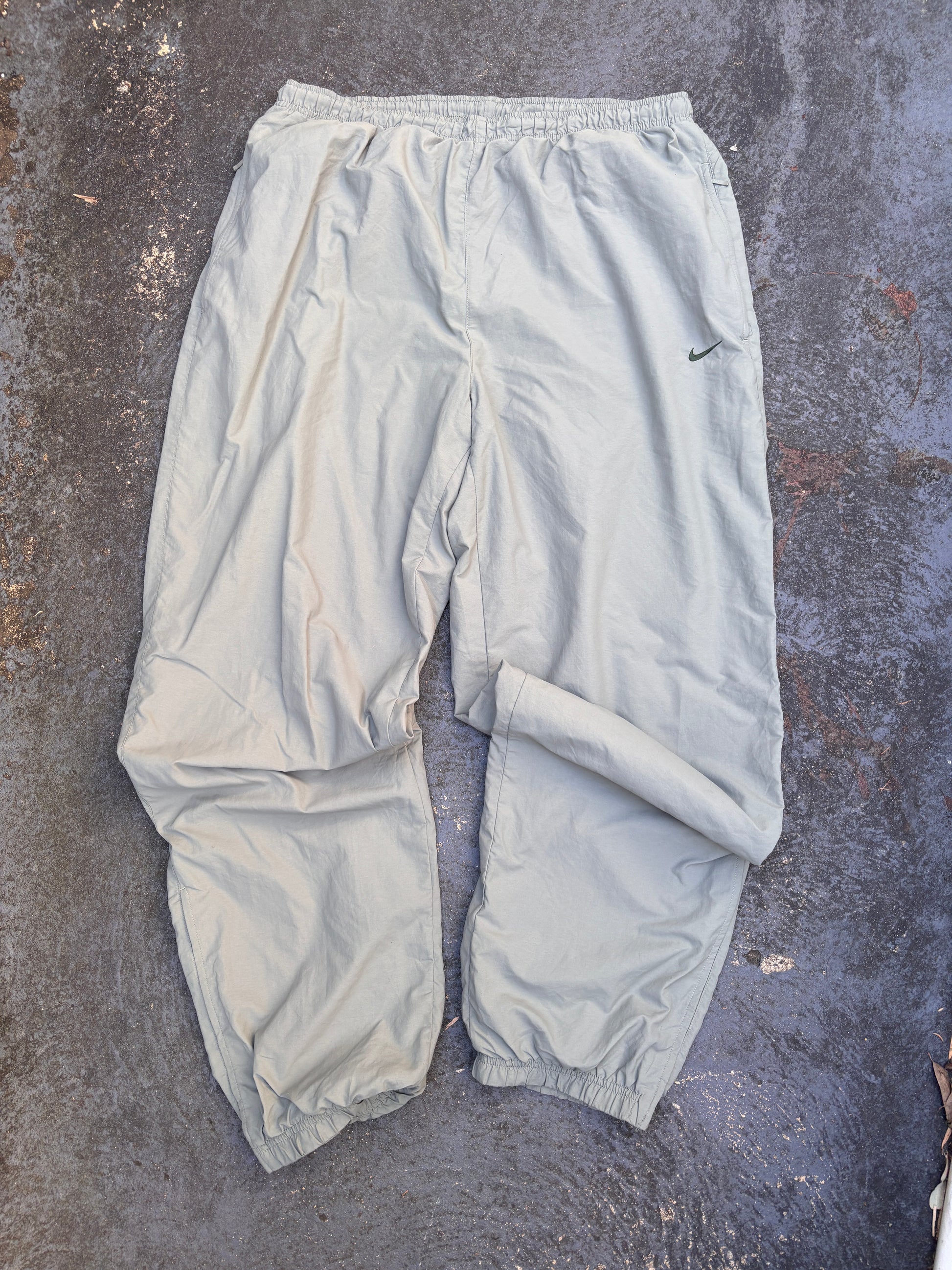 Vintage Y2K Nike Track Pants Size XL Green Dark Green Swoosh Wide Leg Windbreaker