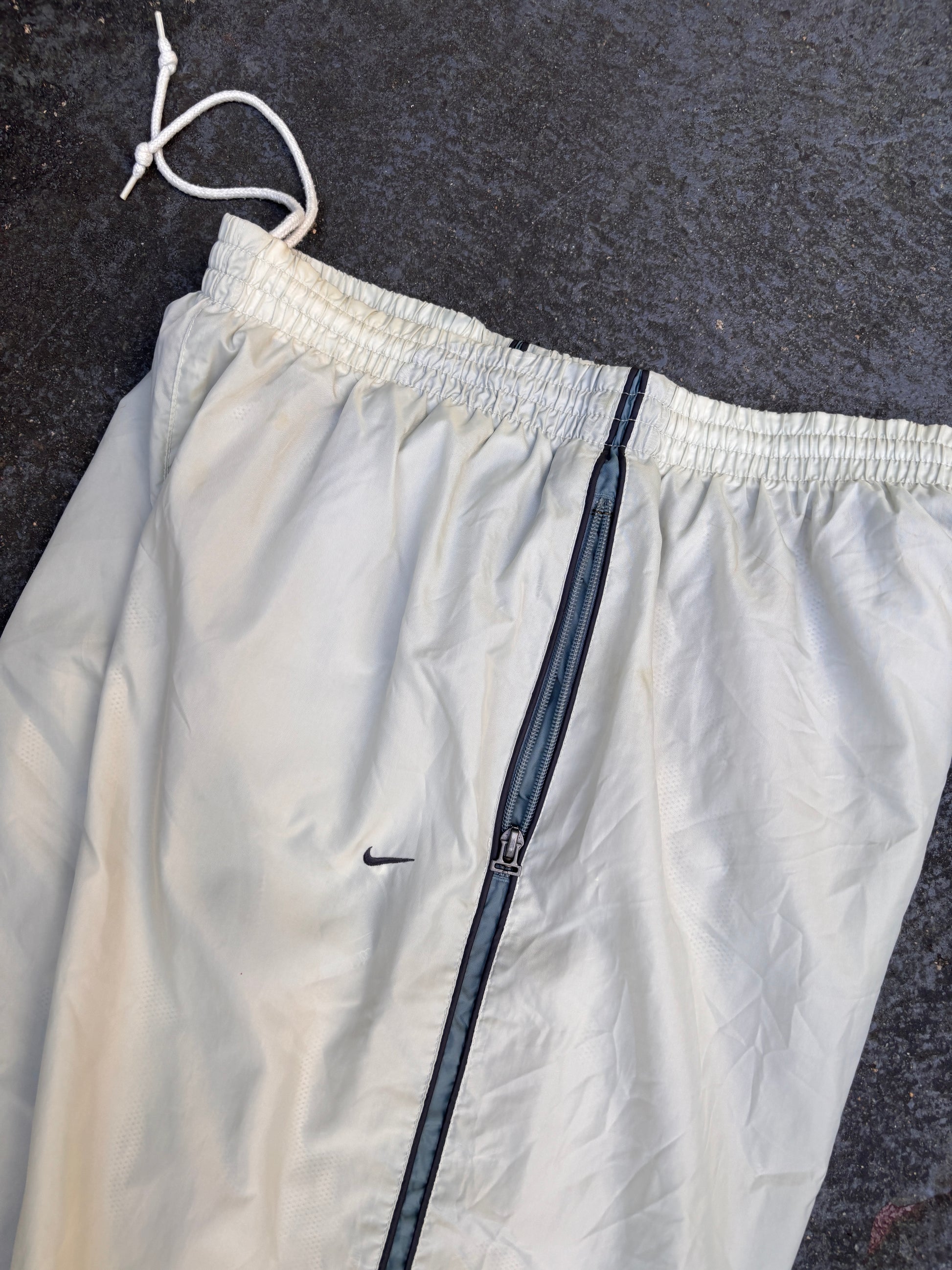 Vintage Y2K Nike Track Pants Size L Cream Green Side Detail Wide Leg Nylon Windbreakers