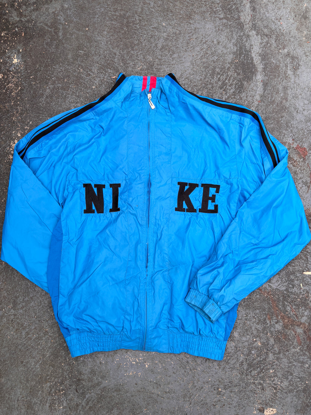 Vintage Y2K Nike Jacket Size M Blue Spell Out Swoosh Logo Nylon Windbreaker