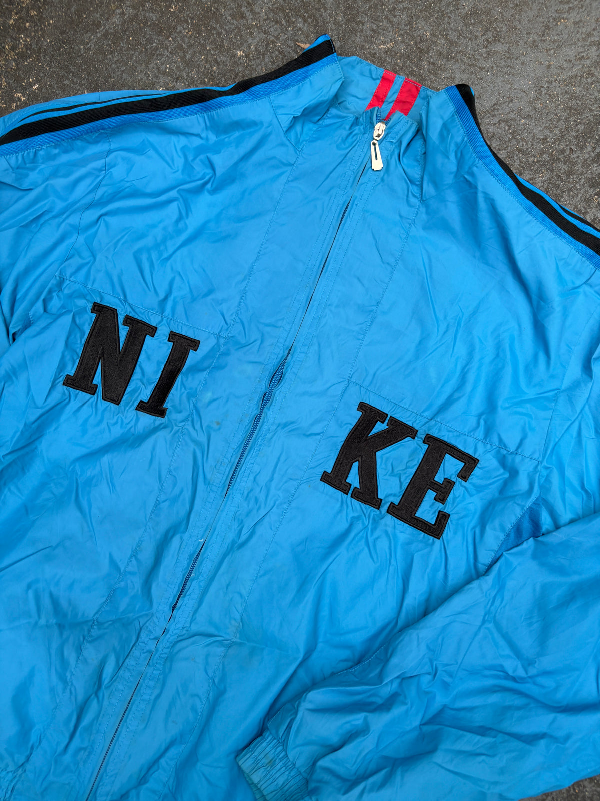 Vintage Y2K Nike Jacket Size M Blue Spell Out Swoosh Logo Nylon Windbreaker