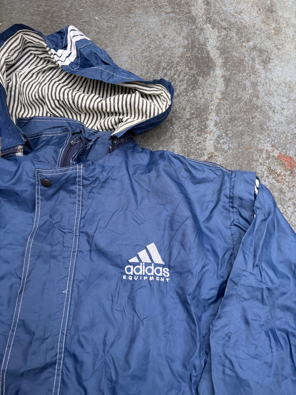 Vintage 90s Adidas Equiptment Jacket Size M Navy White Large Logo Nylon Zip Off Windbreaker