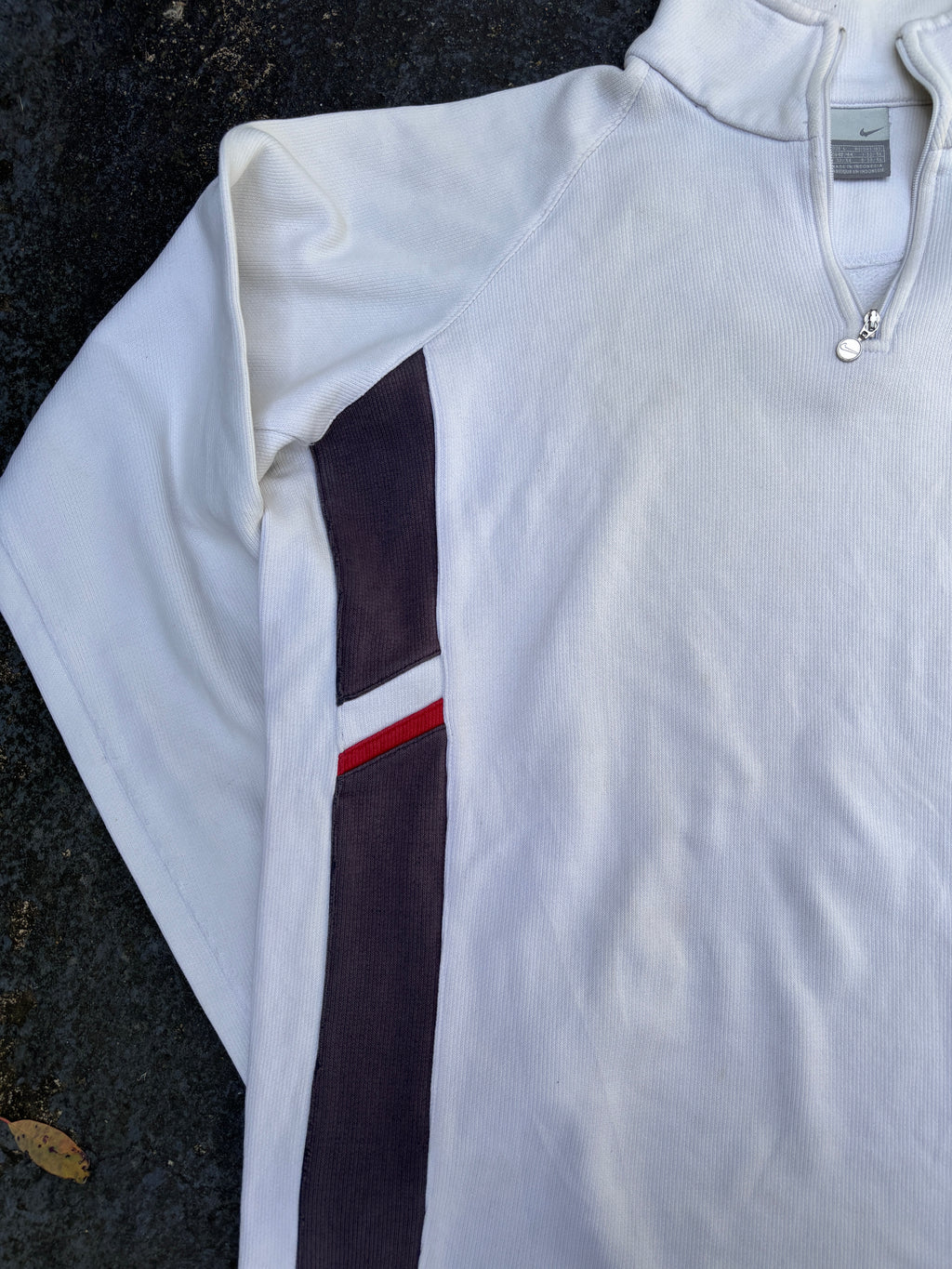 Vintage Y2K Nike Jumper Size L White Red Badge Grey Detail 1/4 Zip Textured Cotton