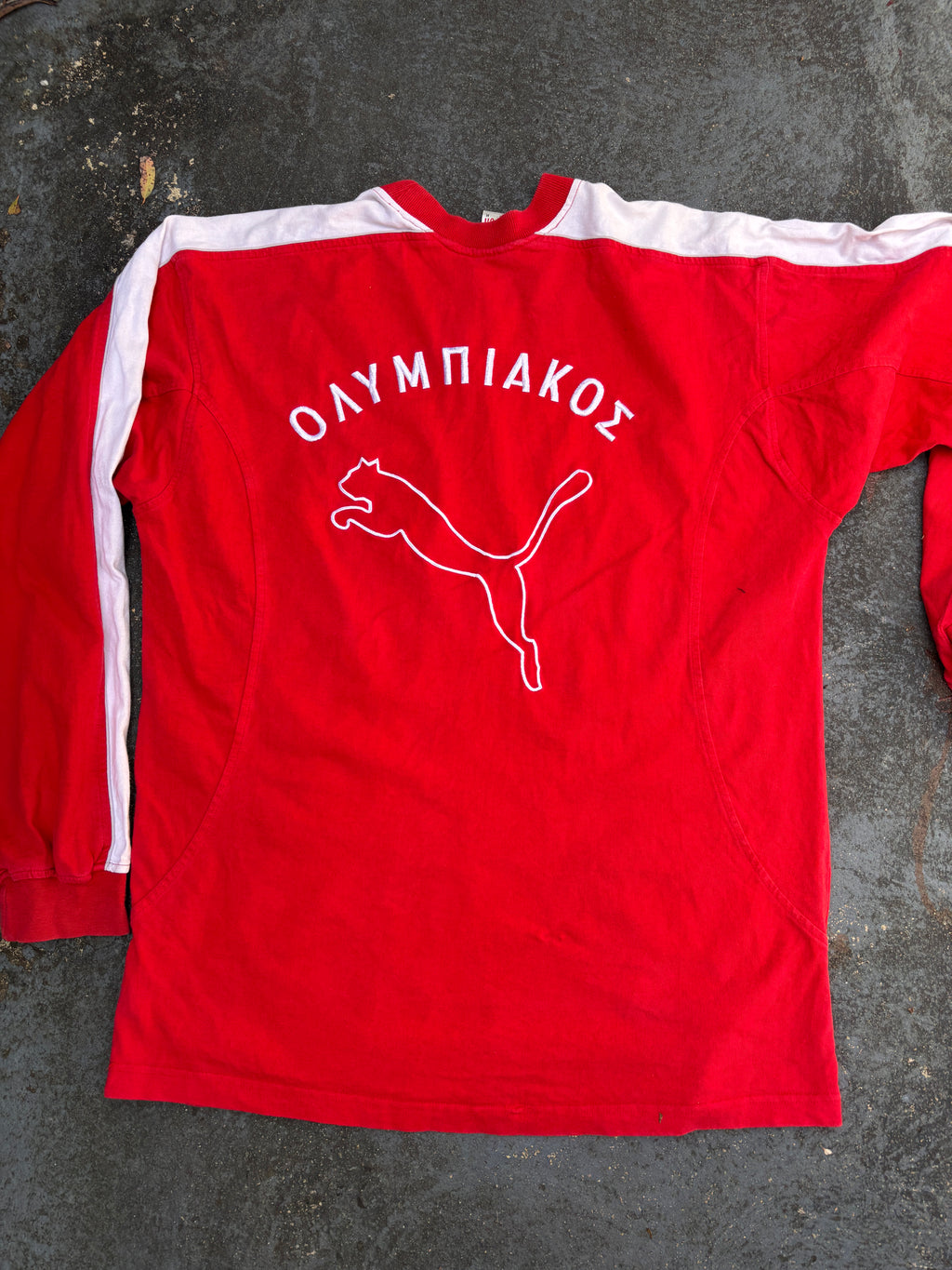 Vintage 90s Puma Jumper Size M Red White Olympiacos Football Team Long Sleeve