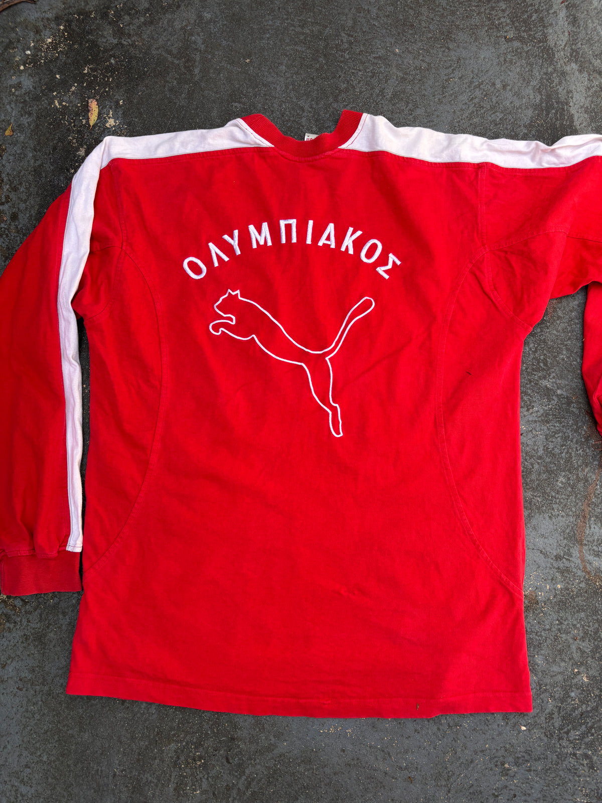 Vintage 90s Puma Jumper Size M Red White Olympiacos Football Team Long Sleeve