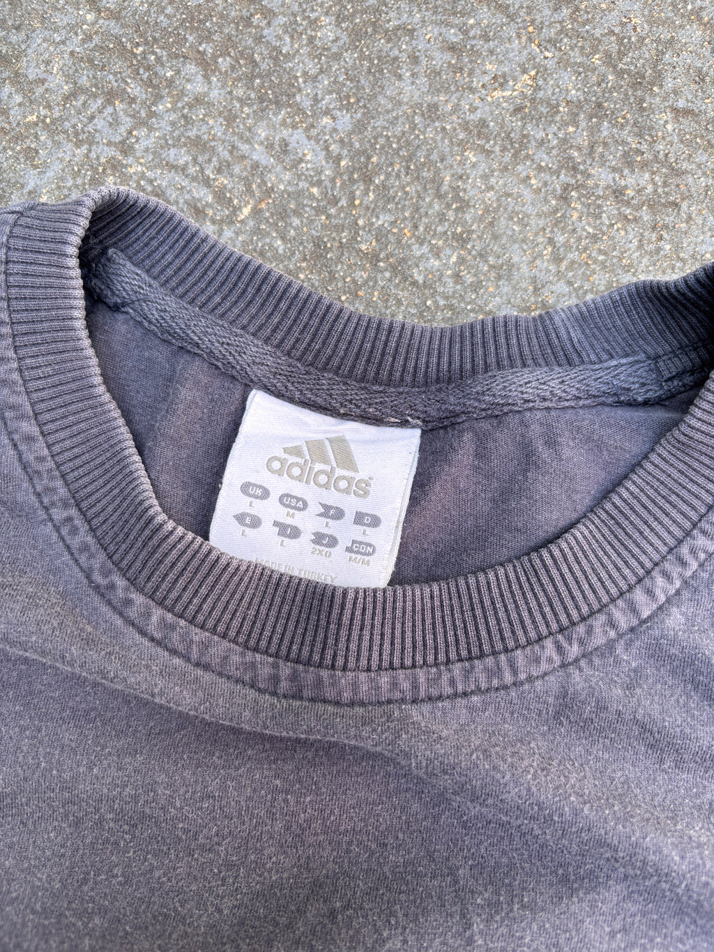 Vintage Y2K Adidas T-Shirt Size L Navy Spell Out Graphic Classic