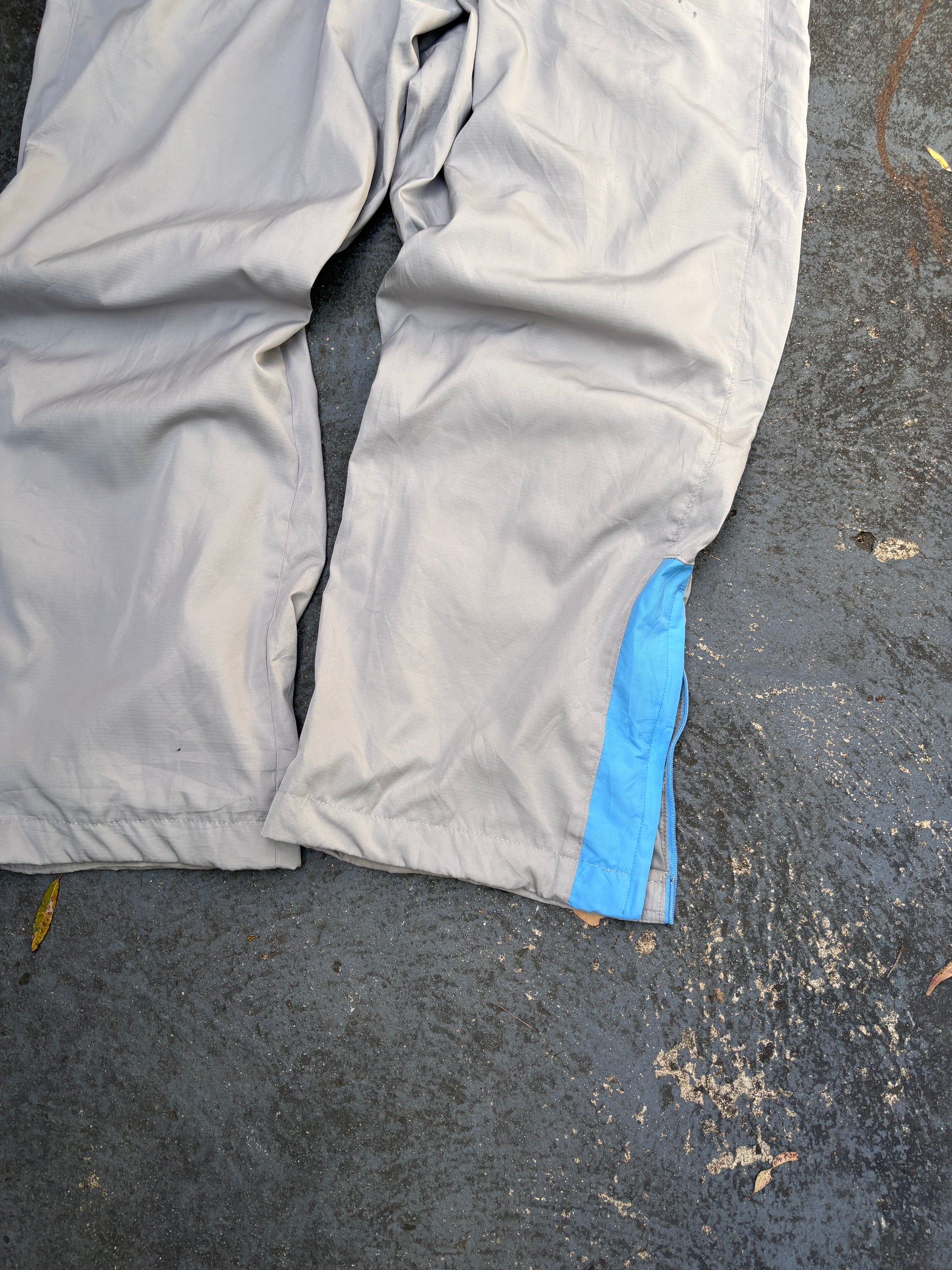 Vintage Y2K Nike Track Pants Size XL Grey Blue Swoosh Wide Leg Ankle Zip Windbreaker