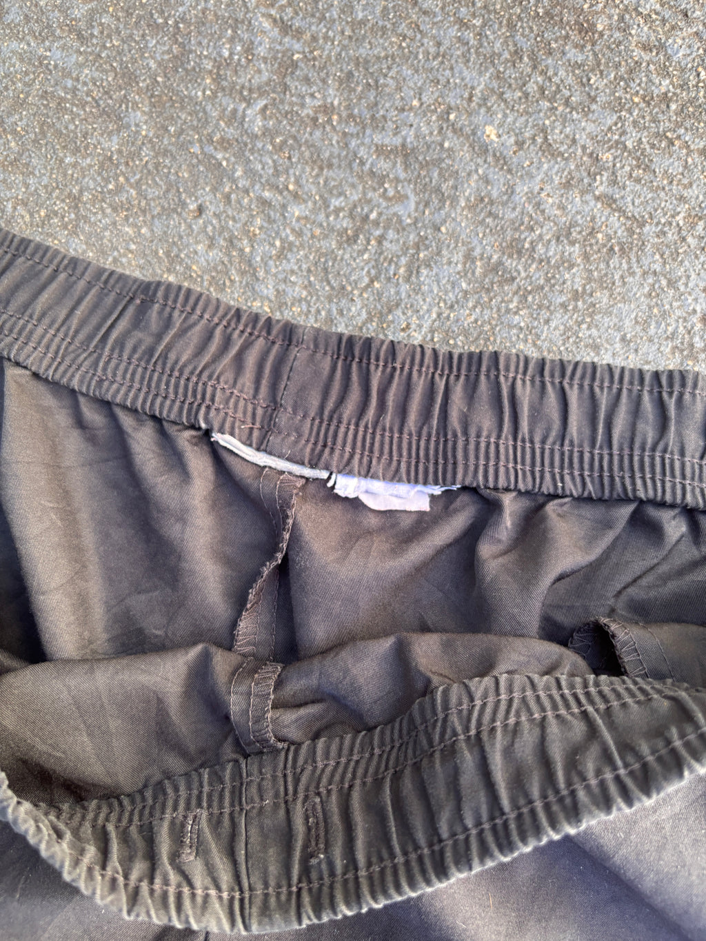 Vintage Y2K Nike 3/4 Track Pants Women’s Size L Black White Side Detail Ankle Swoosh