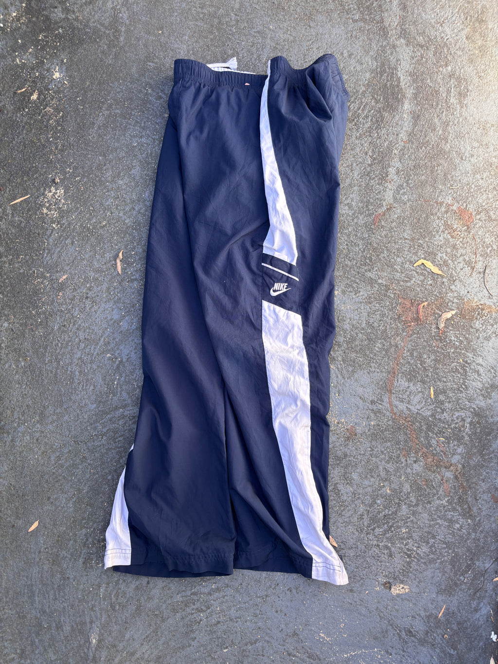 Vintage Y2K Nike Track Pants Women’s Size L Navy White Side Detail Ankle Zip