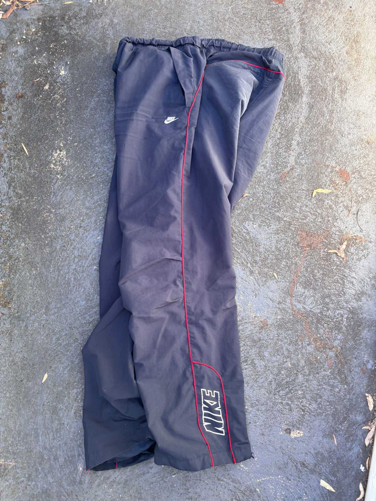 Vintage Y2K Nike Track Pants Size L Navy Red Piping Spell Out Wide Leg Classic