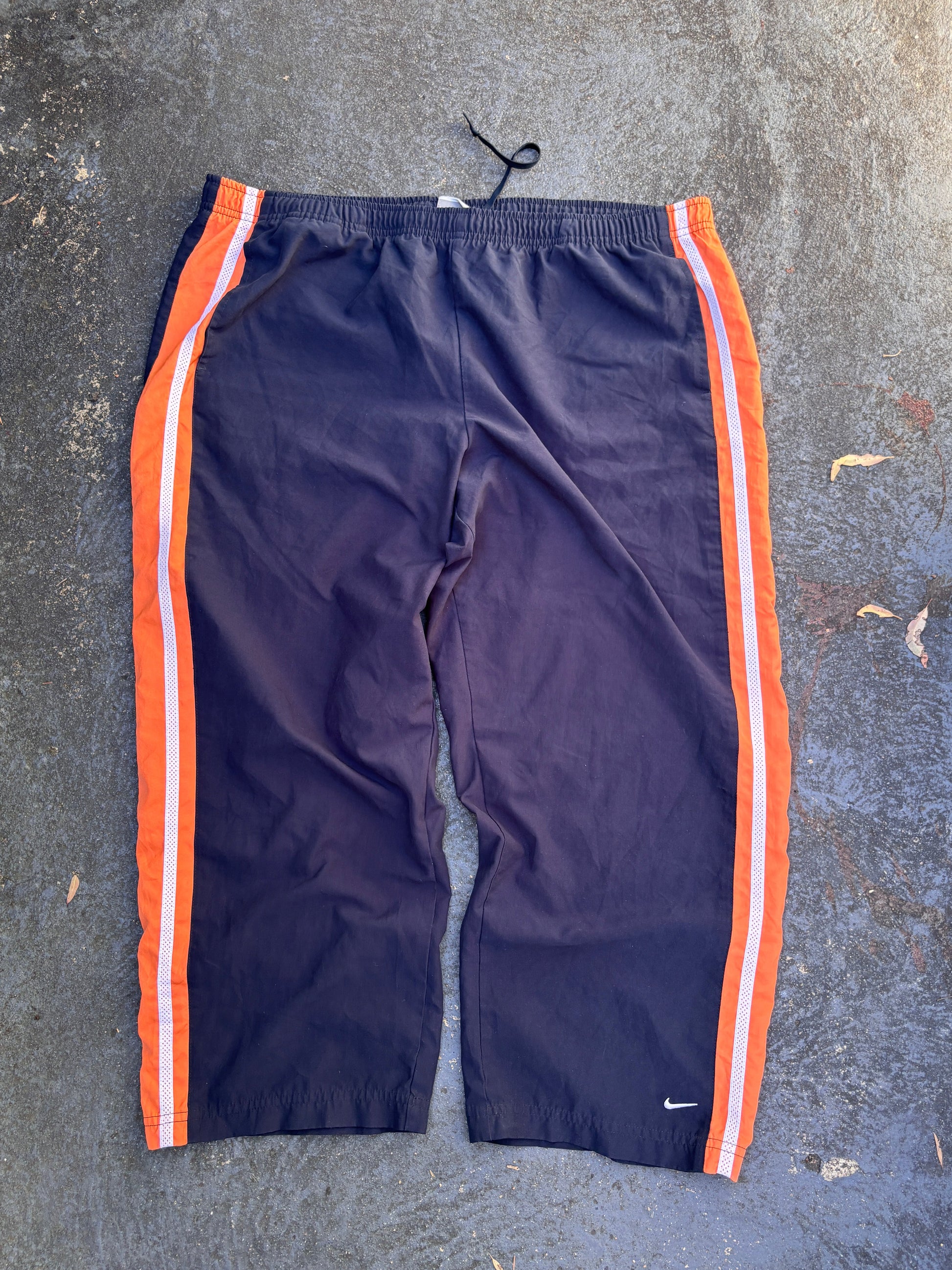 Vintage Y2K Nike 3/4 Track Pants Women’s XL Navy Orange Side Detail Ankle Swoosh