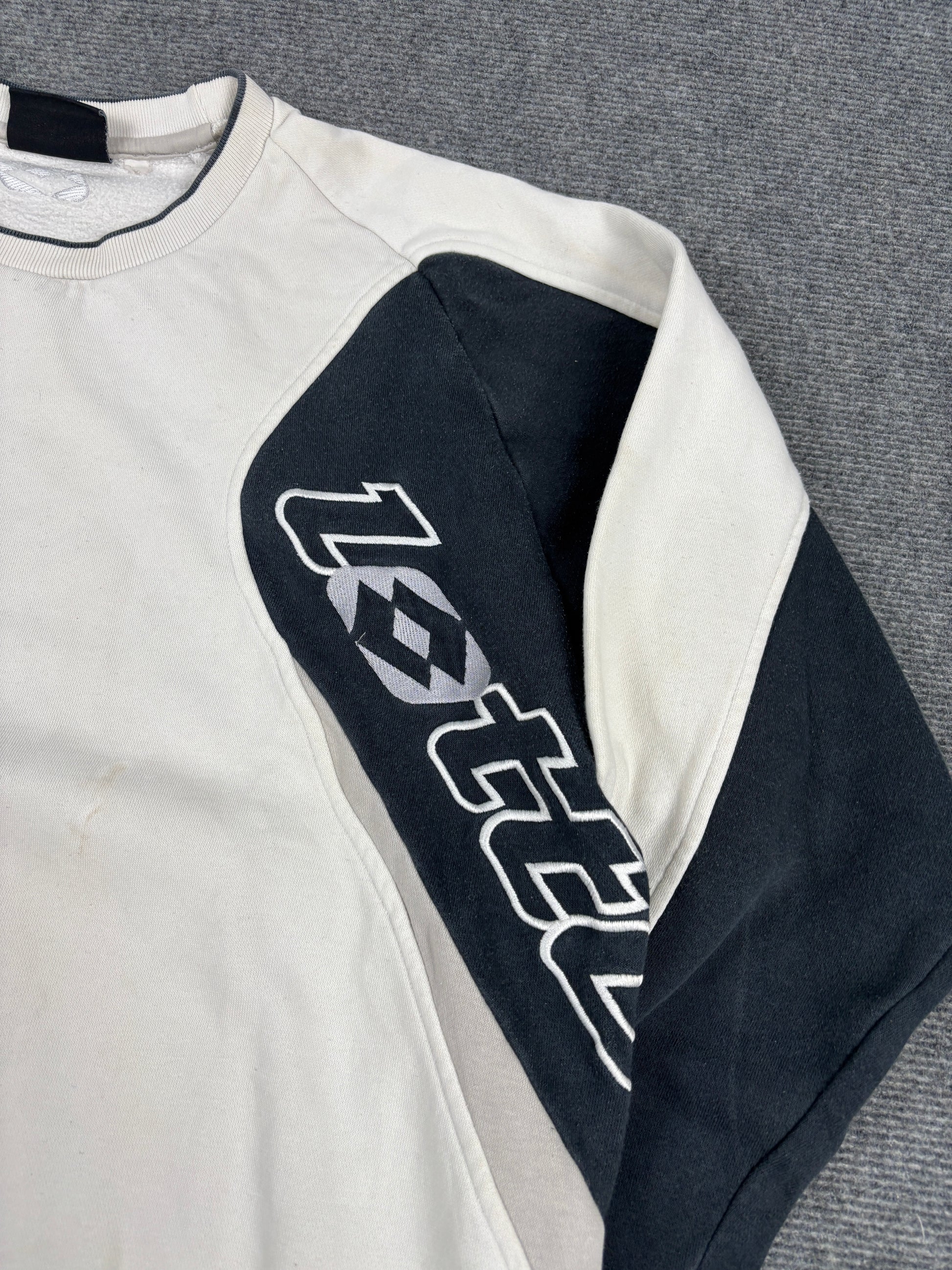 Vintage 90s Lotto Jumper Size XL White Black Spell Out Embroidered Logo Sweatshirt