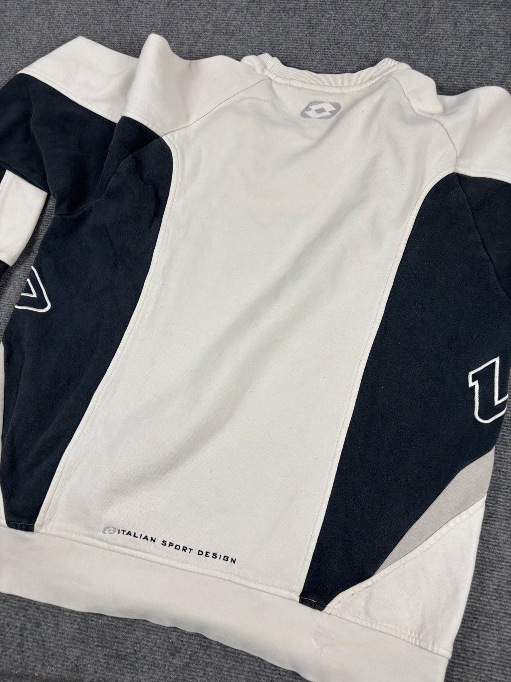 Vintage 90s Lotto Jumper Size XL White Black Spell Out Embroidered Logo Sweatshirt