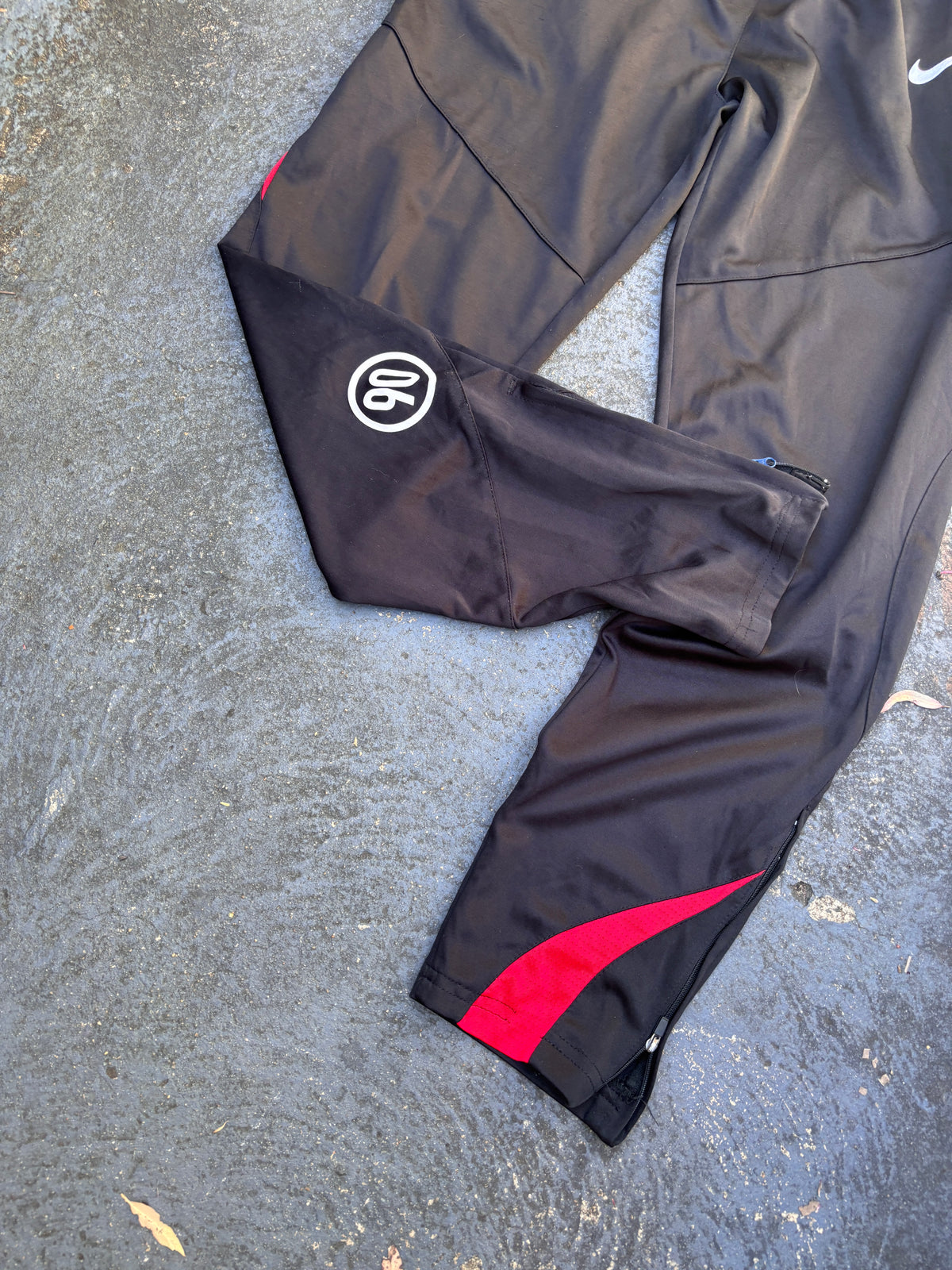 Vintage Y2K Nike Football Track Pants Size S Black Red T90 Logo Tapered Ankle Zip