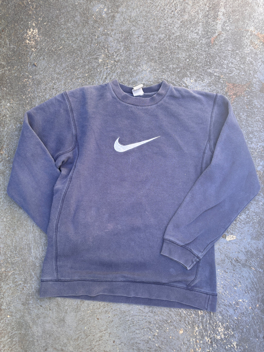 Vintage Y2K Nike Jumper Size M Navy Large Front Swoosh Sun Faded Sweatshirt