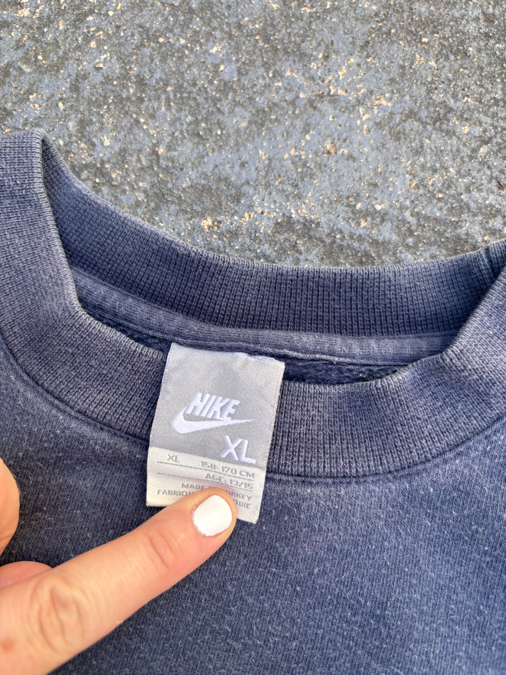 Vintage Y2K Nike Jumper Size M Navy Large Front Swoosh Sun Faded Sweatshirt