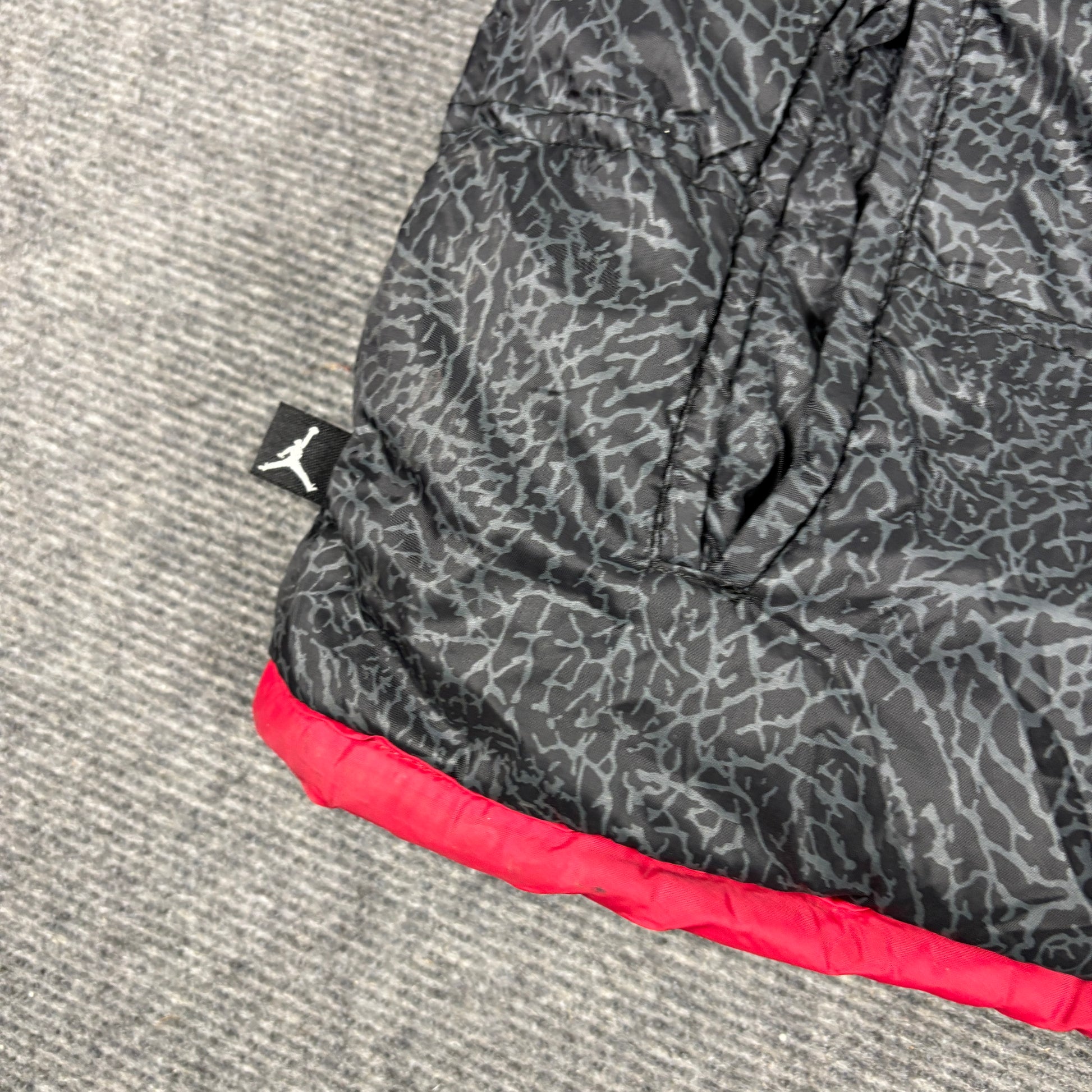 Vintage 00s Nike Air Jordan Puffer Vest Men's M Black Concrete y2k Jumpman Logo