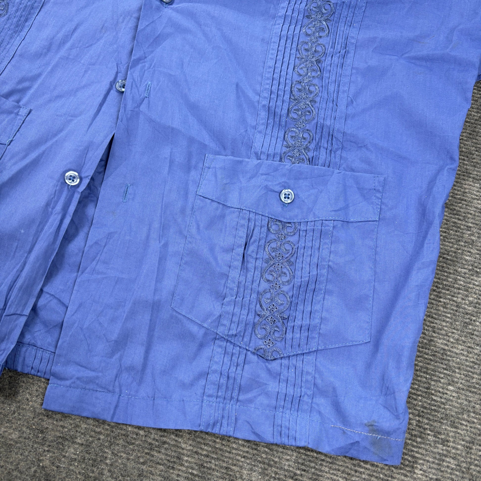 Vintage Cuban Shirt Men's Large Blue Embroidered Pattern 4 Pocket Golf Fit