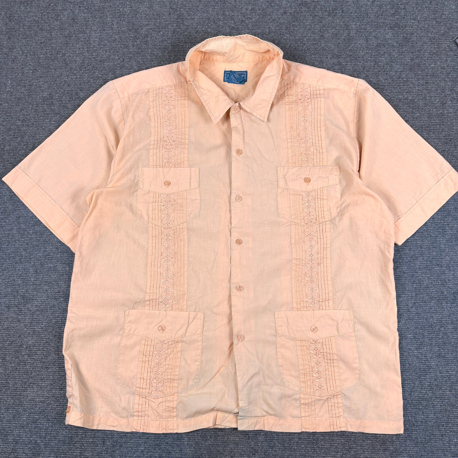 Vintage Cuban Shirt Men's Large Salmon Pink Embroidered Pattern 4 Pocket Leisure wear