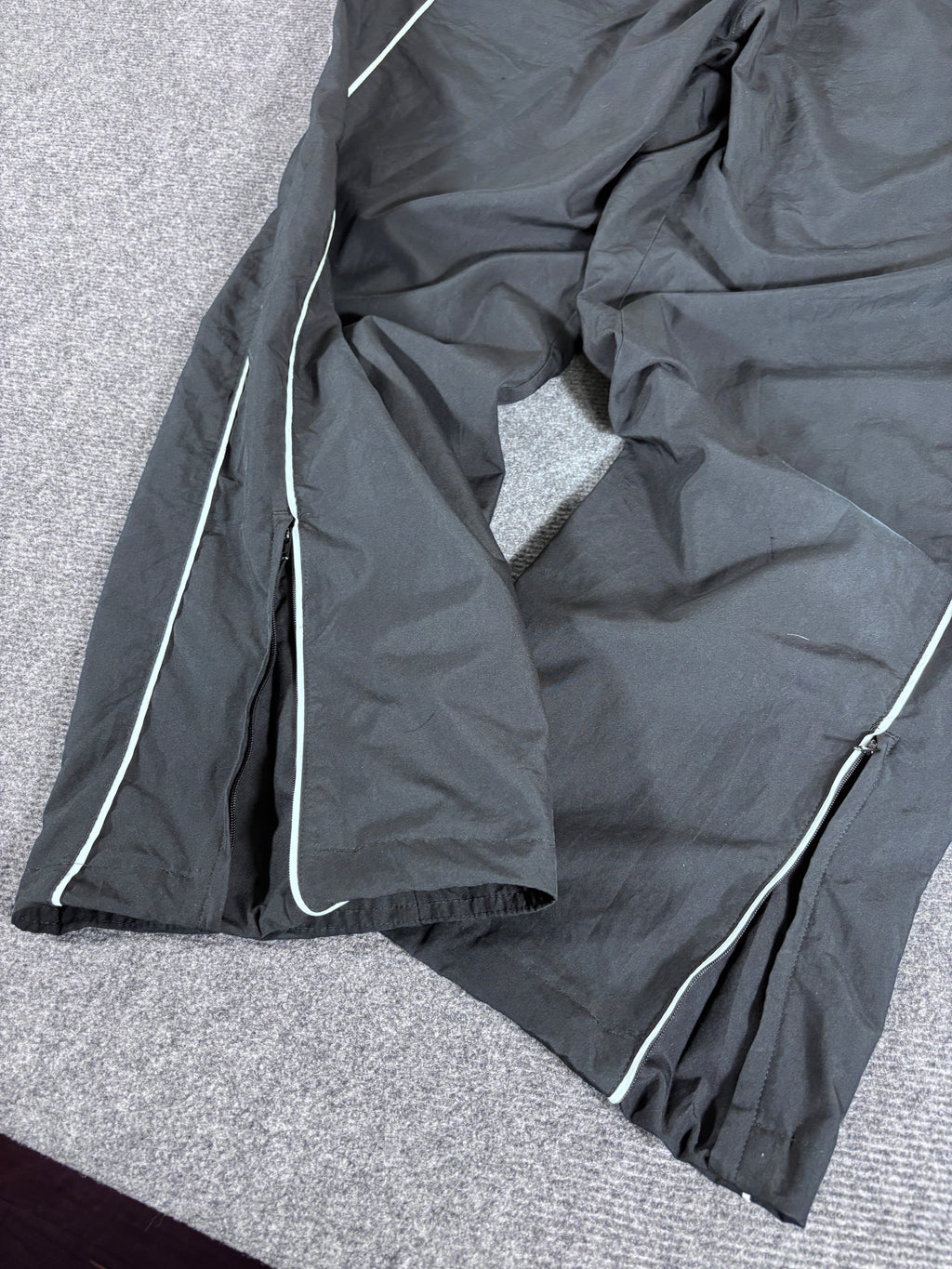 Vintage Y2K Nike Track Pants Size XL Black White Piping Swoosh Wide Leg Classic