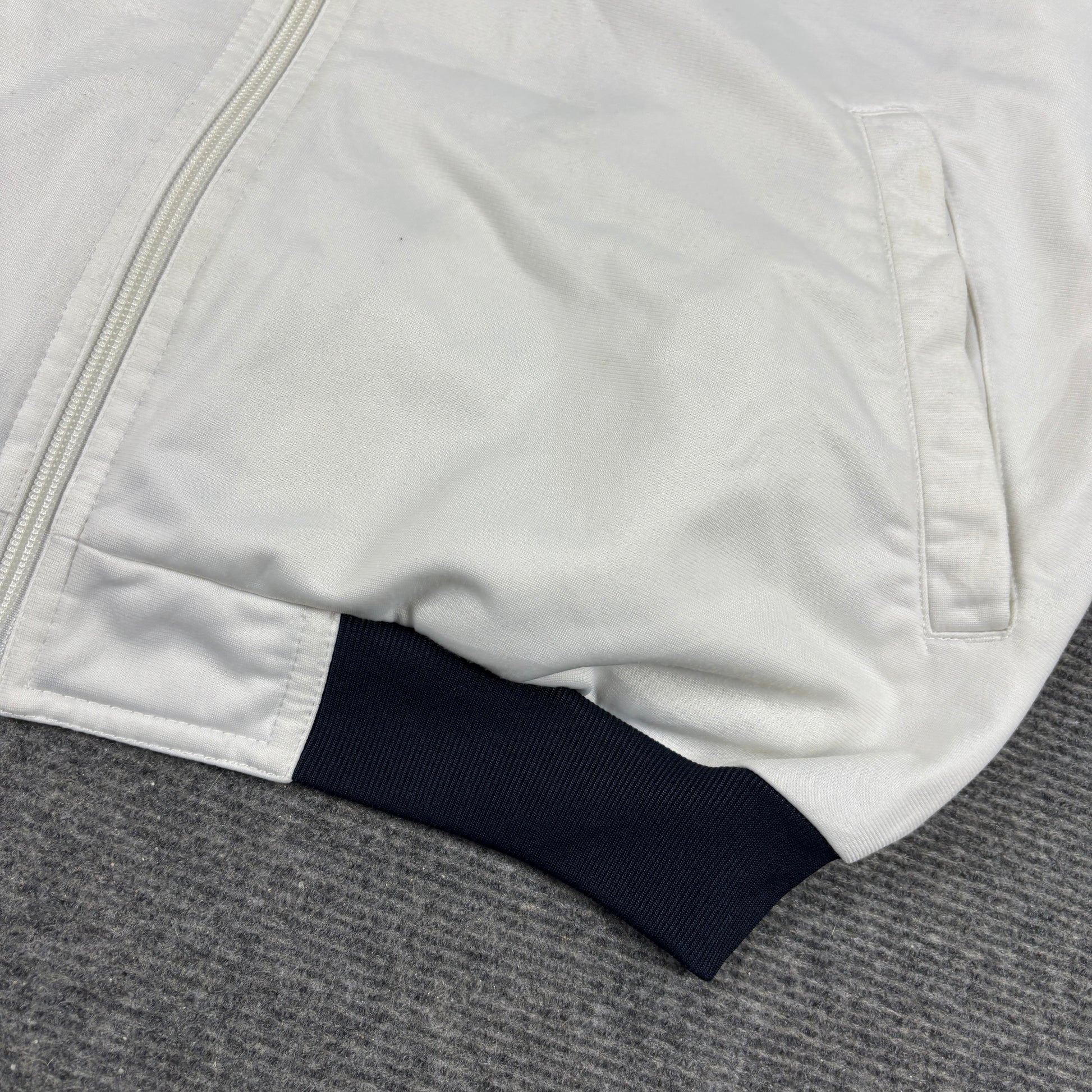 Vintage Y2K Nike Jumper Size M White Black Swoosh Satin Style Finish Full Zip