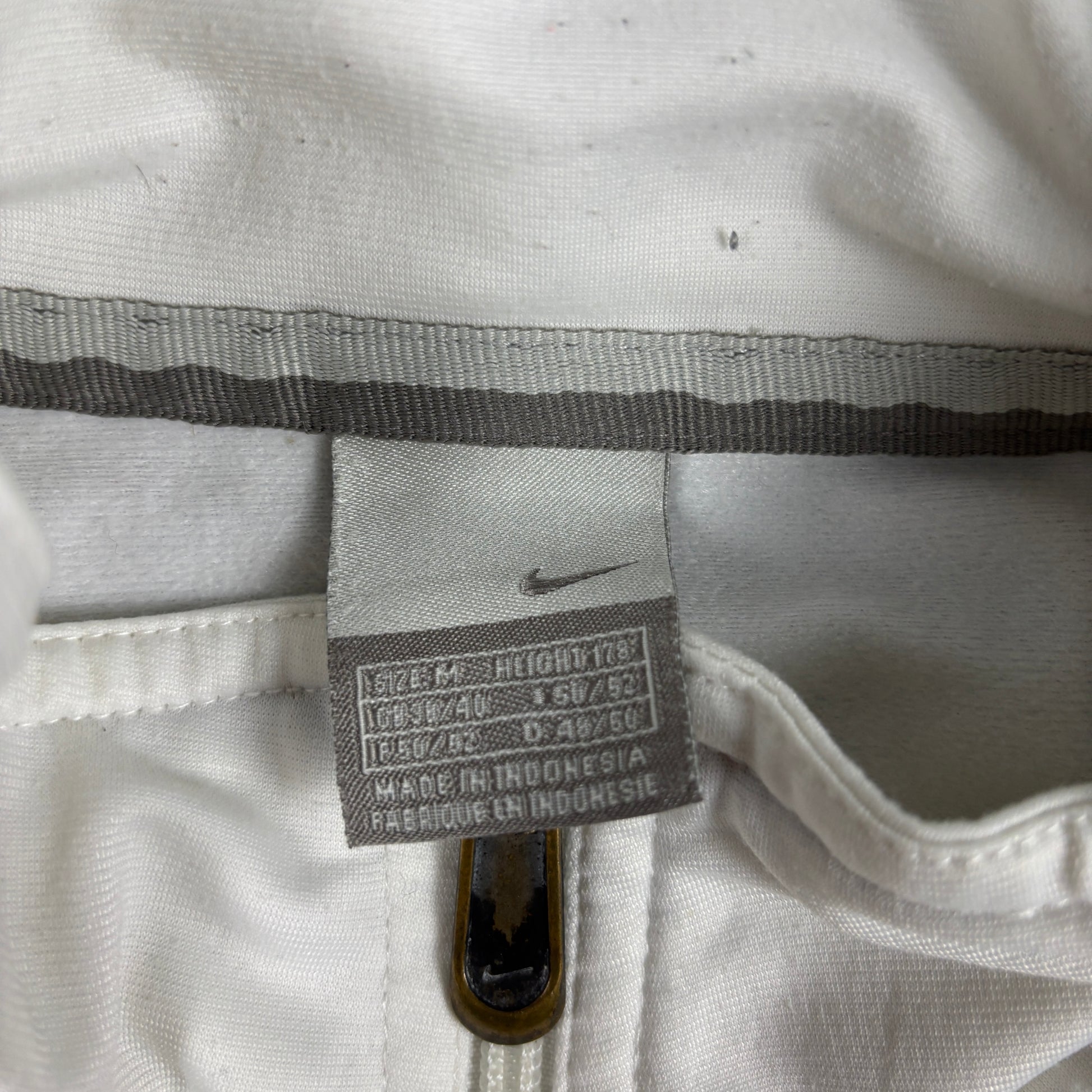 Vintage Y2K Nike Jumper Size M White Black Swoosh Satin Style Finish Full Zip