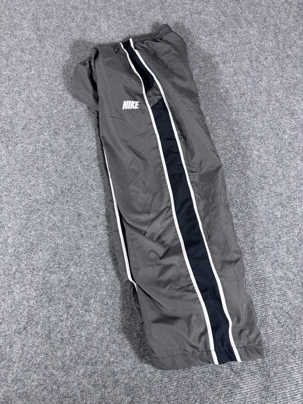 Vintage Nike 3/4 Track Pants Size XS Grey Black Spell Out Side Detail Windbreakers